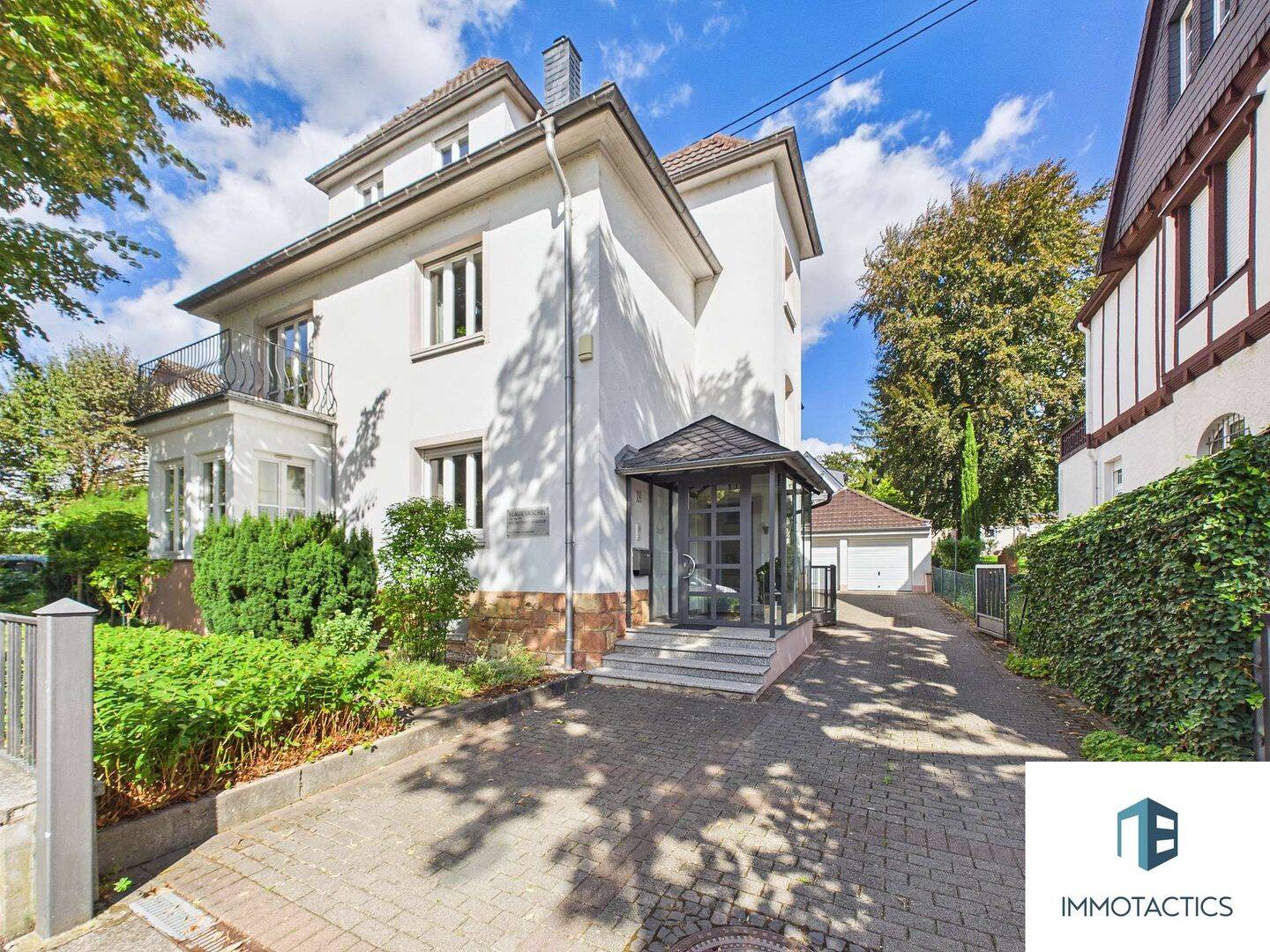 Repräsentative Stadtvilla mit Pool, Sauna, Doppelgarage und großzügigem Garten in Bad Kreuznach, 55545 Bad Kreuznach