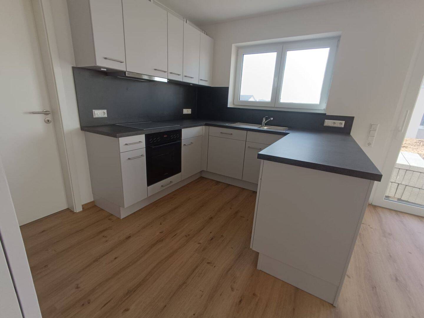 Komfort auf einer Ebene – Hochwertiger Bungalow zum Erstbezug in Ochsenhausen-Reinstetten, 88416 Ochsenhausen