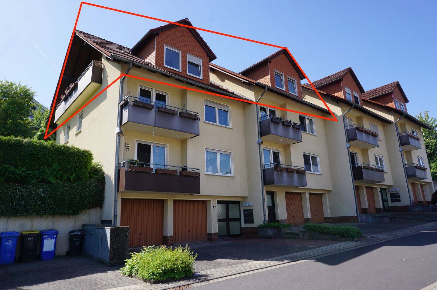 Großzügige Dachgeschosswohnung mit schönem Ausblick. Keine Käuferprovision!, 34212 Melsungen