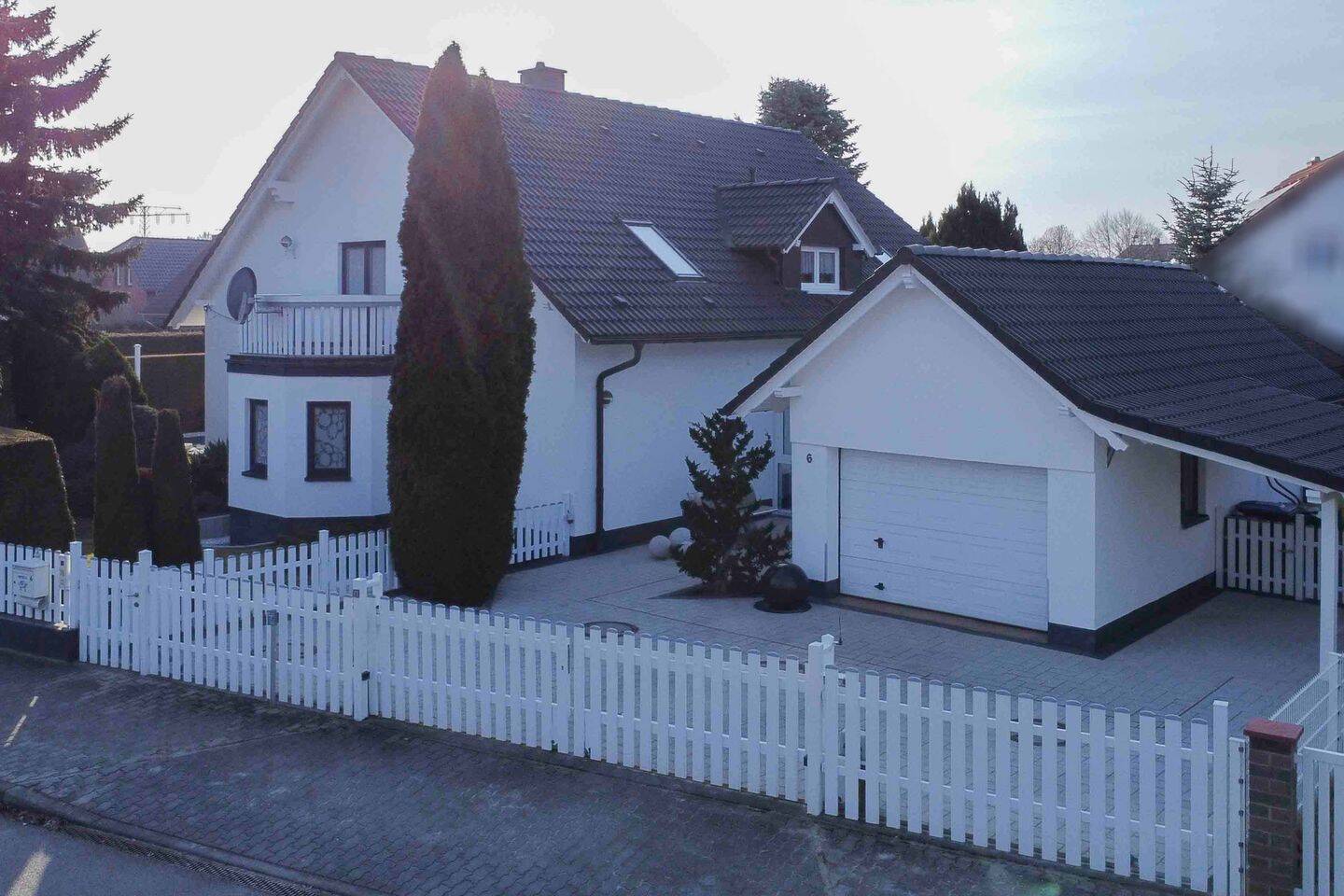 Exklusives 6-Zimmer-Anwesen mit Wintergarten, Sauna & Weinkeller in Schwedt/Oder OT Meyenburg, 16303 Schwedt/Oder