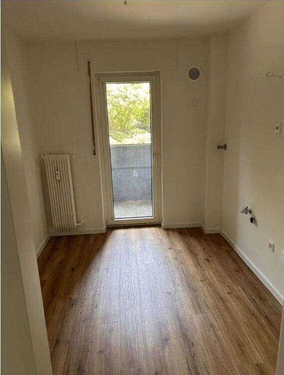 Großzügige 3-Zimmer-Wohnung in Dortmund-Wambel – nur mit Wohnberechtigungsschein, 44143 Dortmund (Brackel Körne Mitte Schüren Wambel)