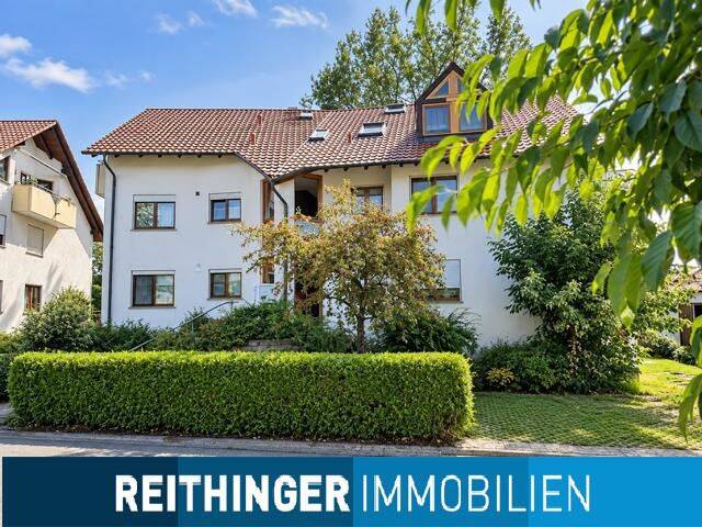 Charmante 3,5-Zimmer-Maisonette-Dachgeschosswohnung mit Galerie, Balkon & 2 Stellplätzen, 78244 Gottmadingen
