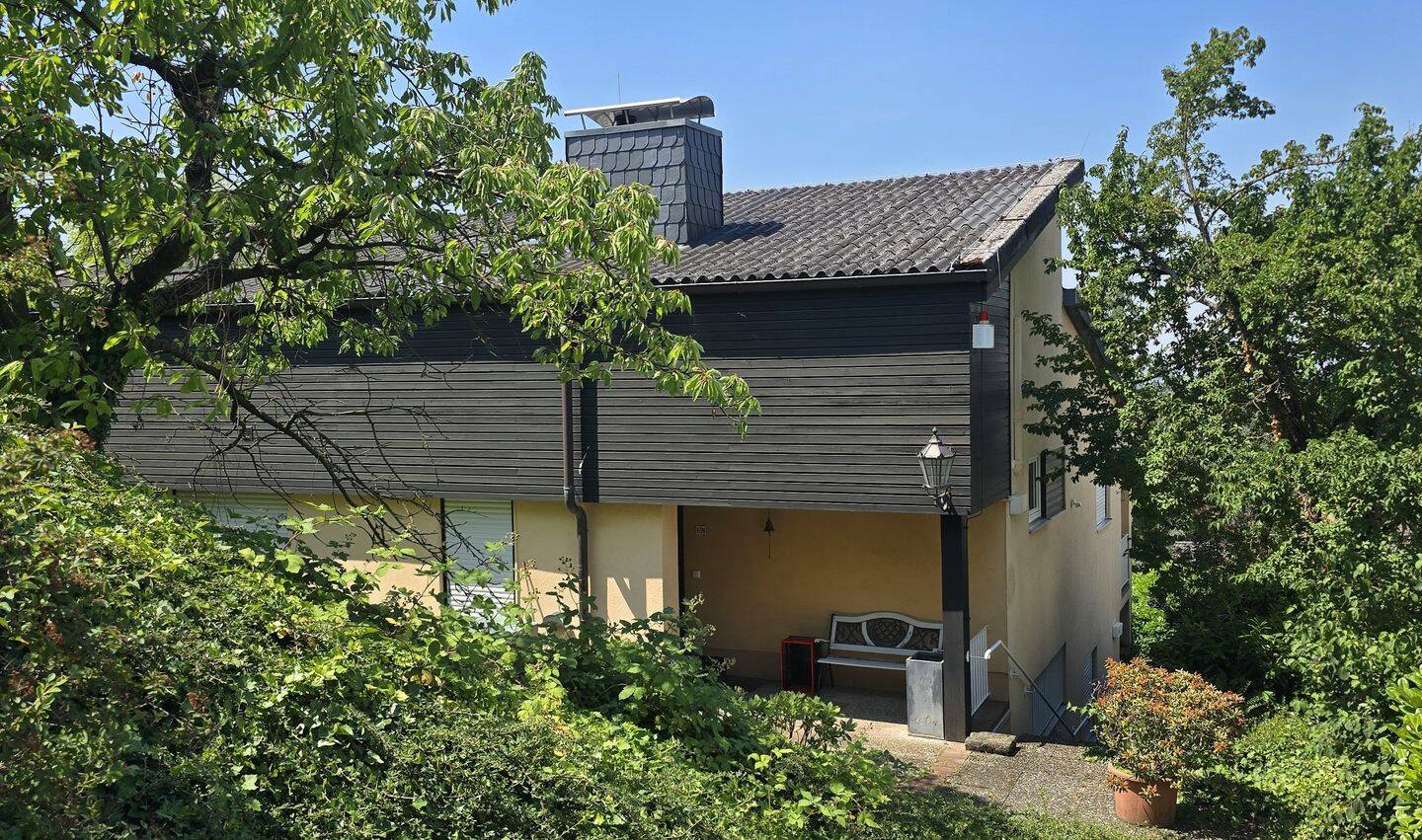 Willkommen in Malchen! Großes Einfamilienhaus mit Fernblick!, 64342 Seeheim-Jugenheim