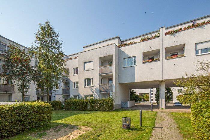 schöne 2-Zimmer-Wohnung mit Balkon und neuer Einbauküche, 12529 Schönefeld