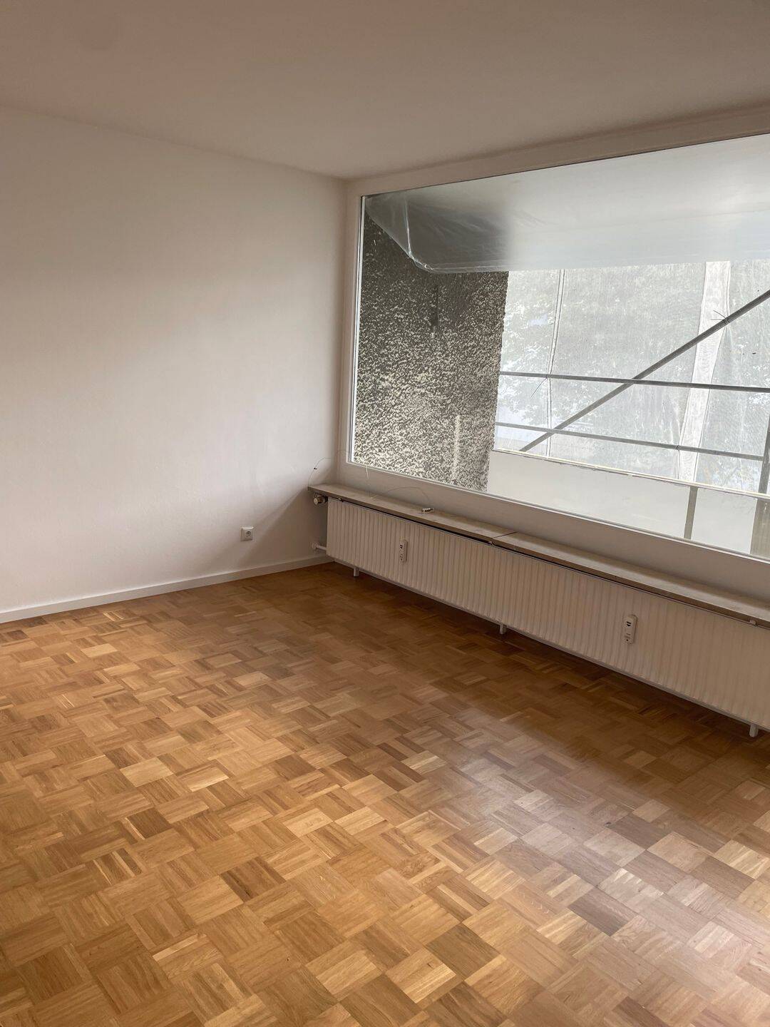 Gut gelegene Wohnung mit Tiefgaragenstellplatz in U6 Nähe, 81375 München (Hadern)