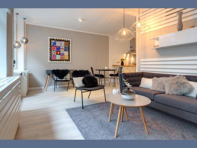 Möbliert: Designerwohnung mit wunderschönem Schnitt, 80797 München (Maxvorstadt Milbertshofen-Am Hart Neuhausen-Nymphenburg Schwabing-West)