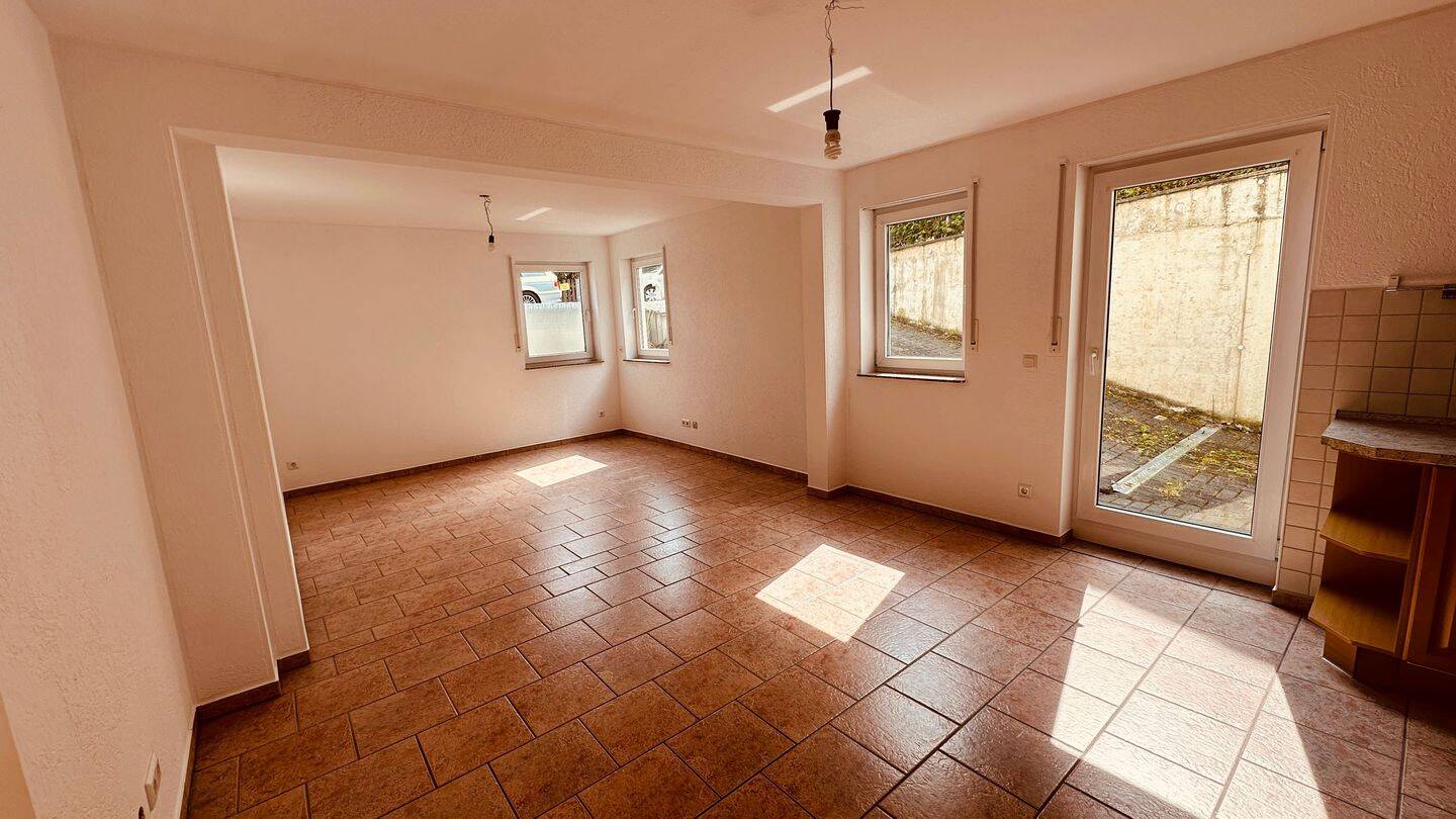 Schöne lichtdurchflutete Souterrainwohnung, 53757 Sankt Augustin