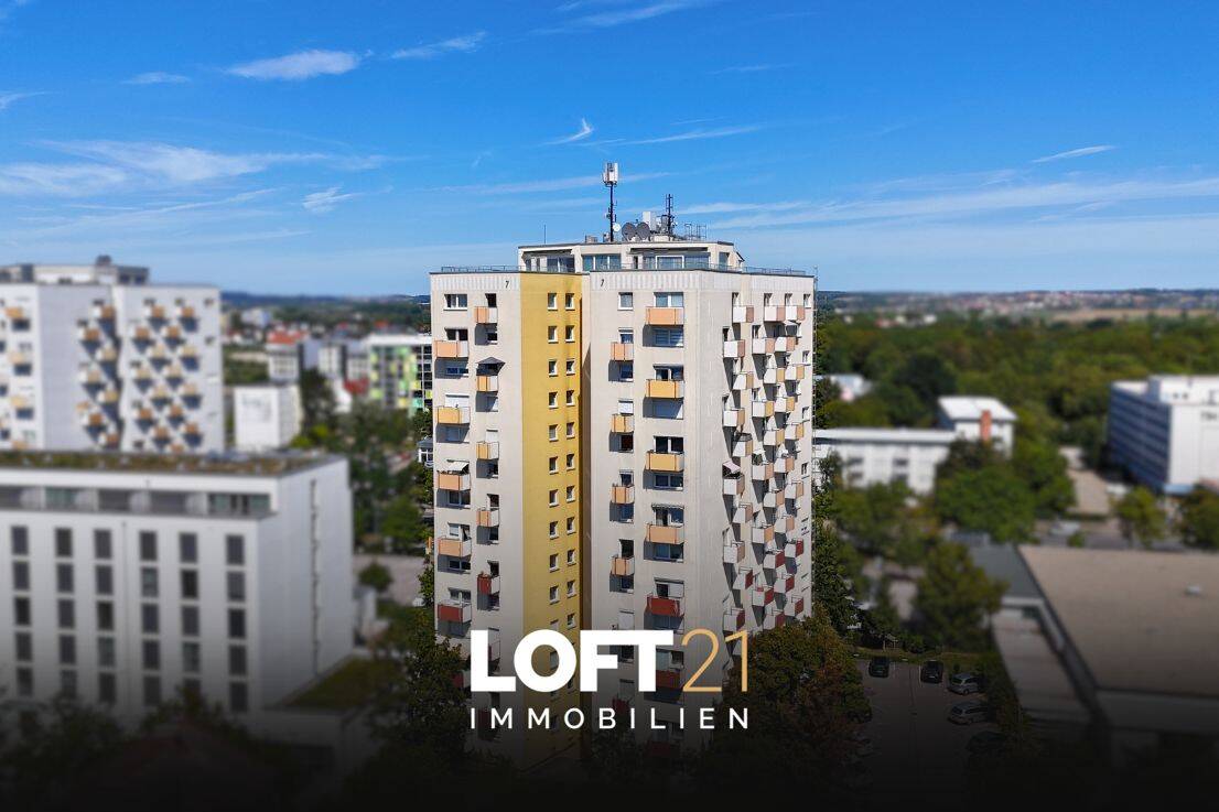** Helle 3-Zimmer-Wohnung mit 2 Balkonen, Stellplatz und Weitblick **, 85055 Ingolstadt