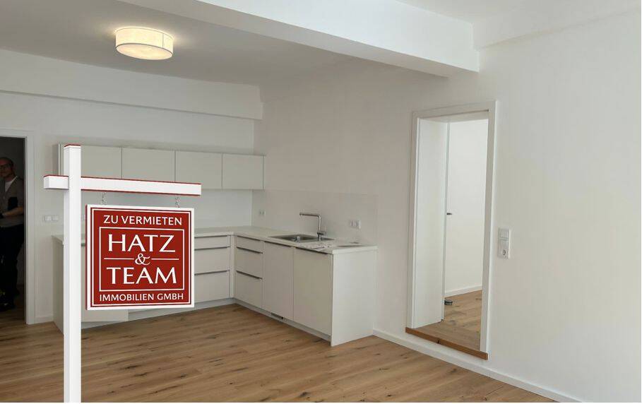Charmante 2-Zimmerwohnung im Herzen der Fußgängerzone!, 94032 Passau (Altstadt Haidenhof-Nord Haidenhof-Süd Innstadt)