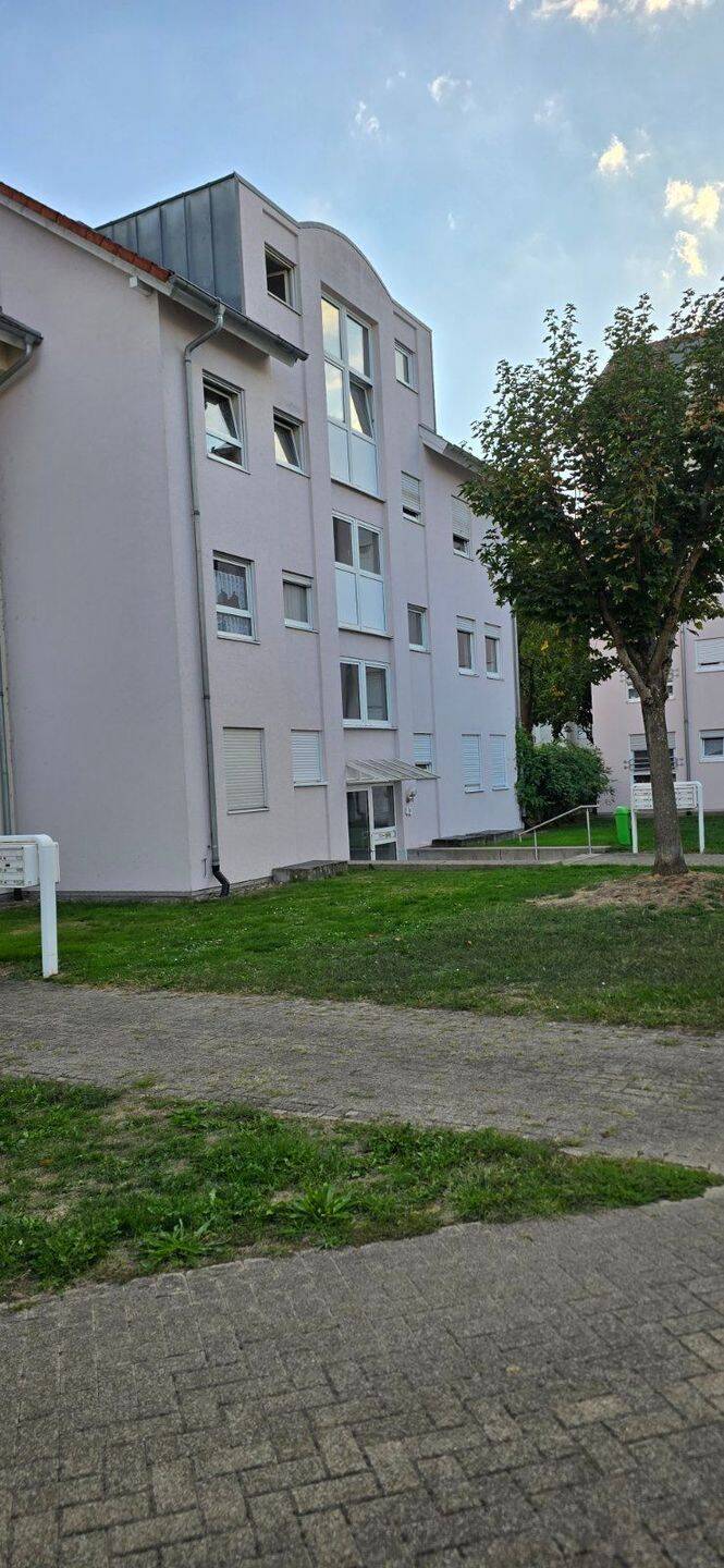 Mietwohnung, 1 Zimmer, 52 m², in Kehl, 77694 Kehl