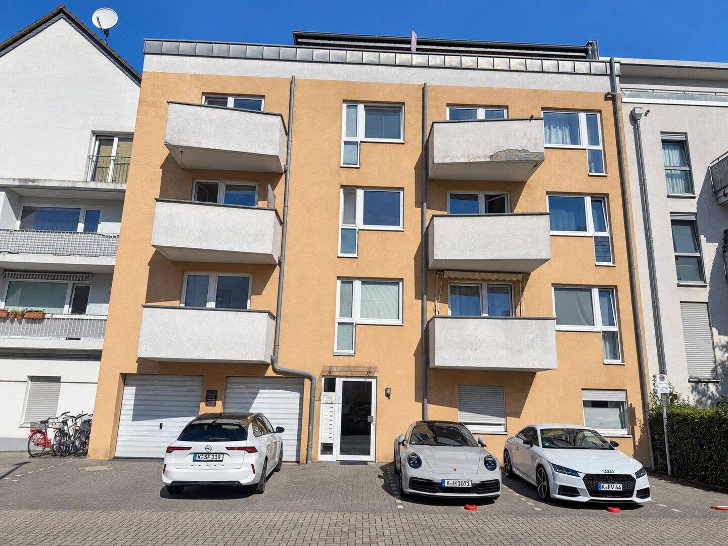 Helle Wohnung mit Balkon und Fußbodenheizung – ca. 53 m² in Köln, 50739 Köln (Nippes Bilderstöckchen Longerich Mauenheim Weidenpesch)