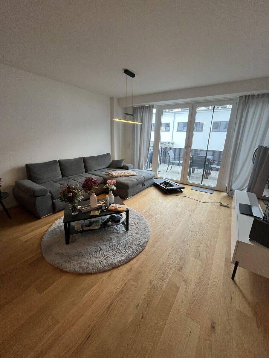 Schöne 2 Zi-Wohnung mit großem Südbalkon im Herzen des Tabakquartiers, 28197 Bremen