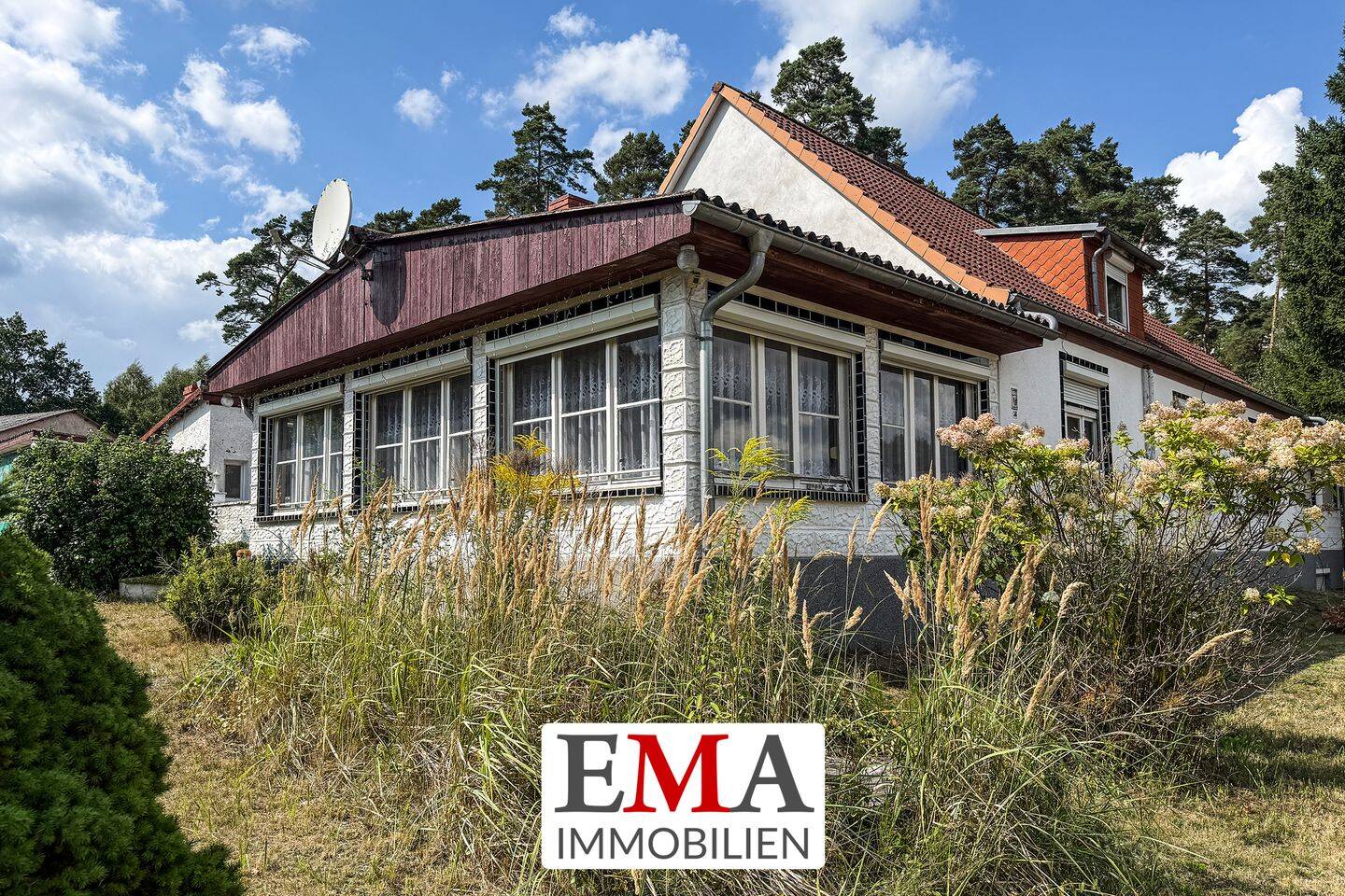 Großes Einfamilienhaus mit weiterem Baugrundstück für die ganze Familie, 16827 Neuruppin