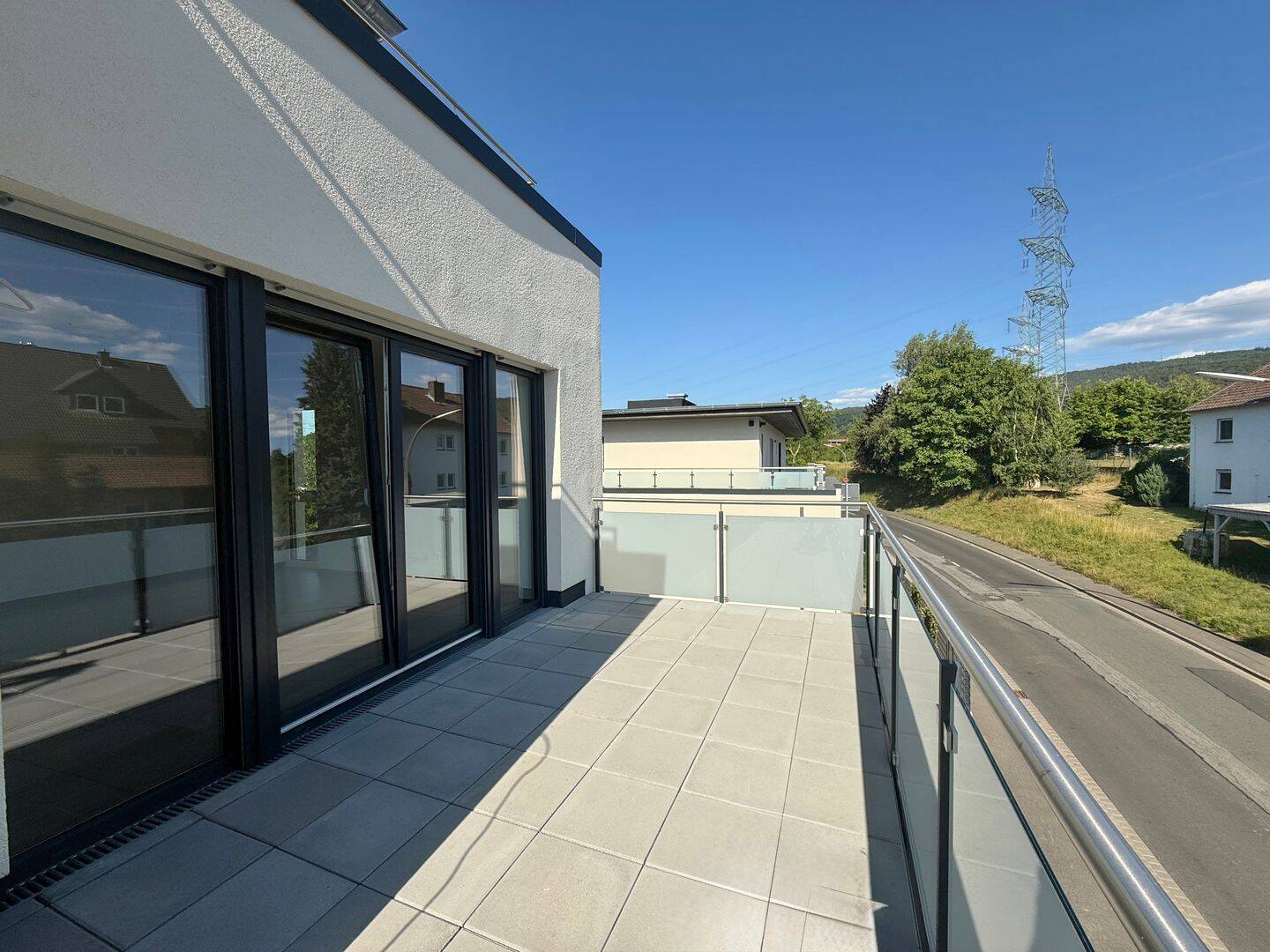 **3-Zimmer-Wohnung mit Einbauküche und großem Südbalkon / Fahrstuhl**, 63755 Alzenau