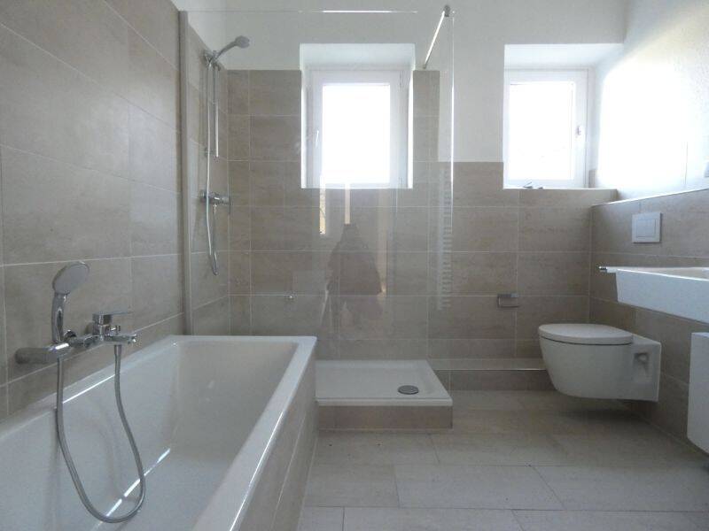 *** Modernisierte 3-Zi-Altbauwohnung in beliebter Lage von Essen-Holsterhausen ***, 45147 Essen (Frohnhausen Holsterhausen Rüttenscheid)