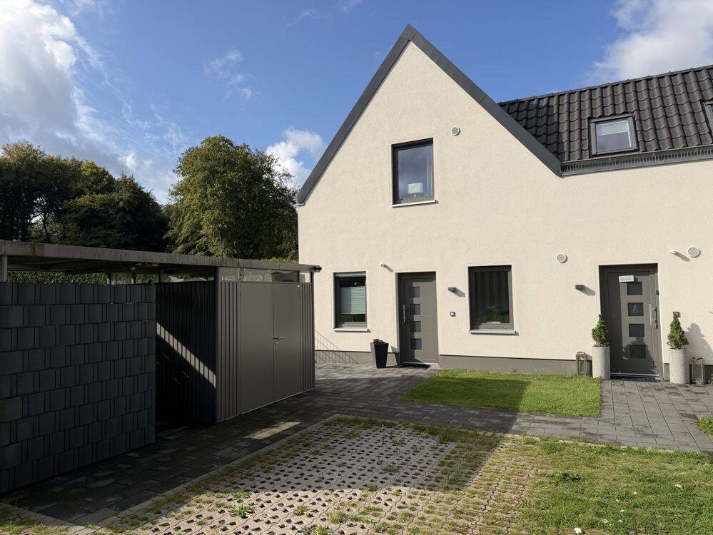 Ländliches Wohnen mit viel Platz – 4 Zimmer auf zwei Etagen, 27211 Bassum