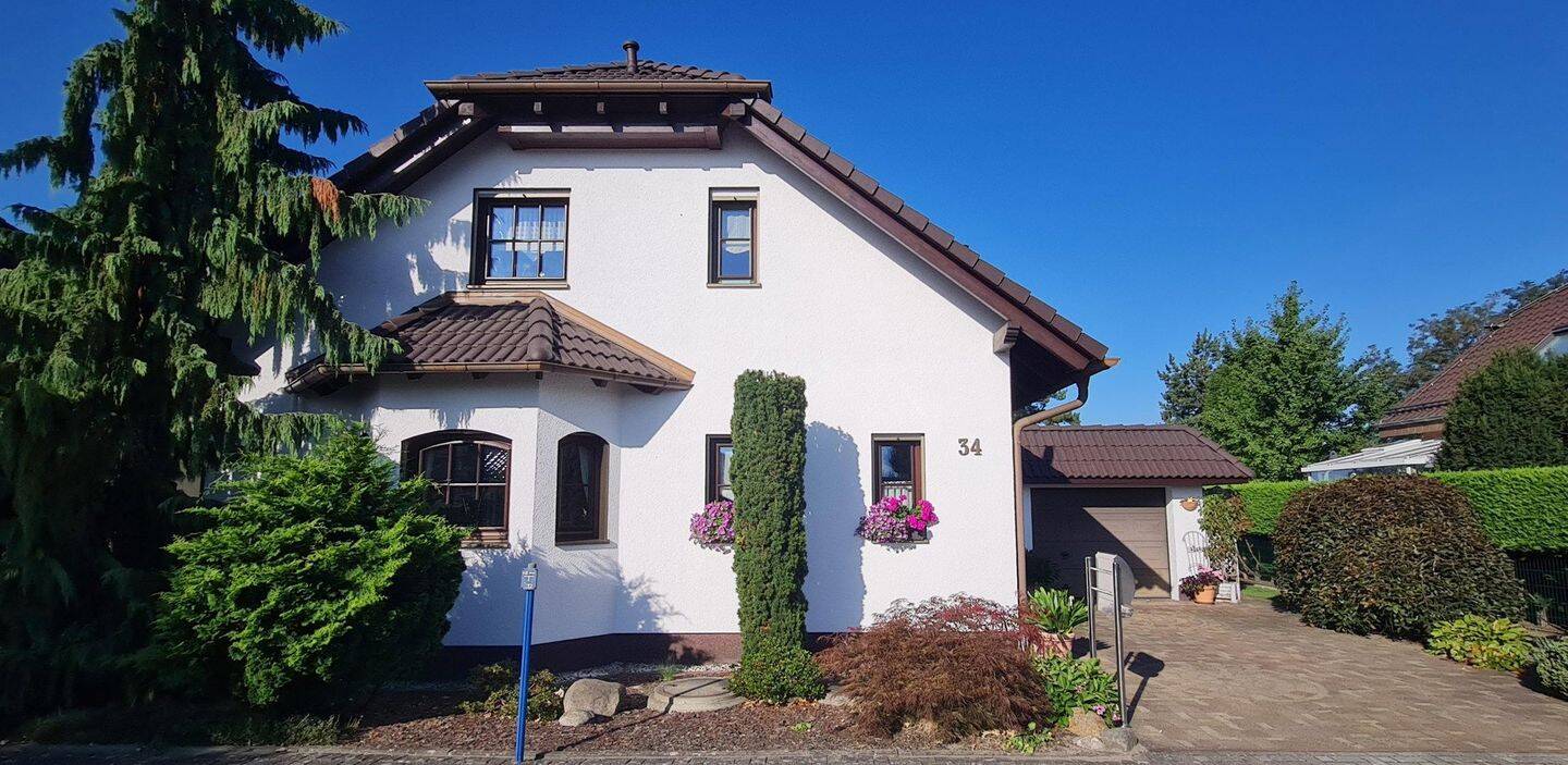 Charmantes Weber-Einfamilienhaus mit unverbaubarem Naturblick & und echtem Wohlfühlfaktor, 3054 Cottbus (Döbbrick Skadow)