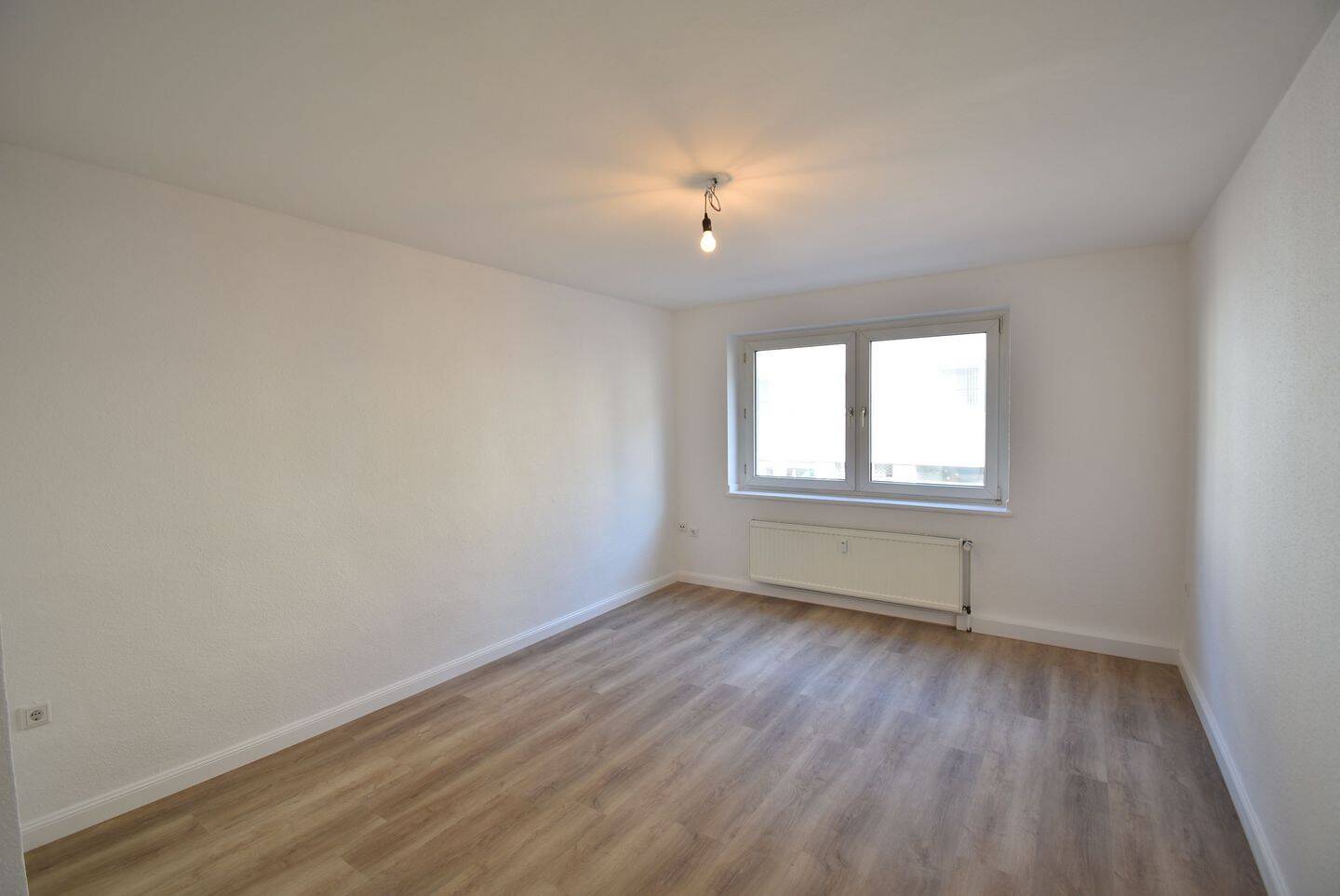 Modernes Wohnen! Bezugfreies 4-Zimmer-Whg in E-Frohnhausen, 45145 Essen (Frohnhausen Holsterhausen)