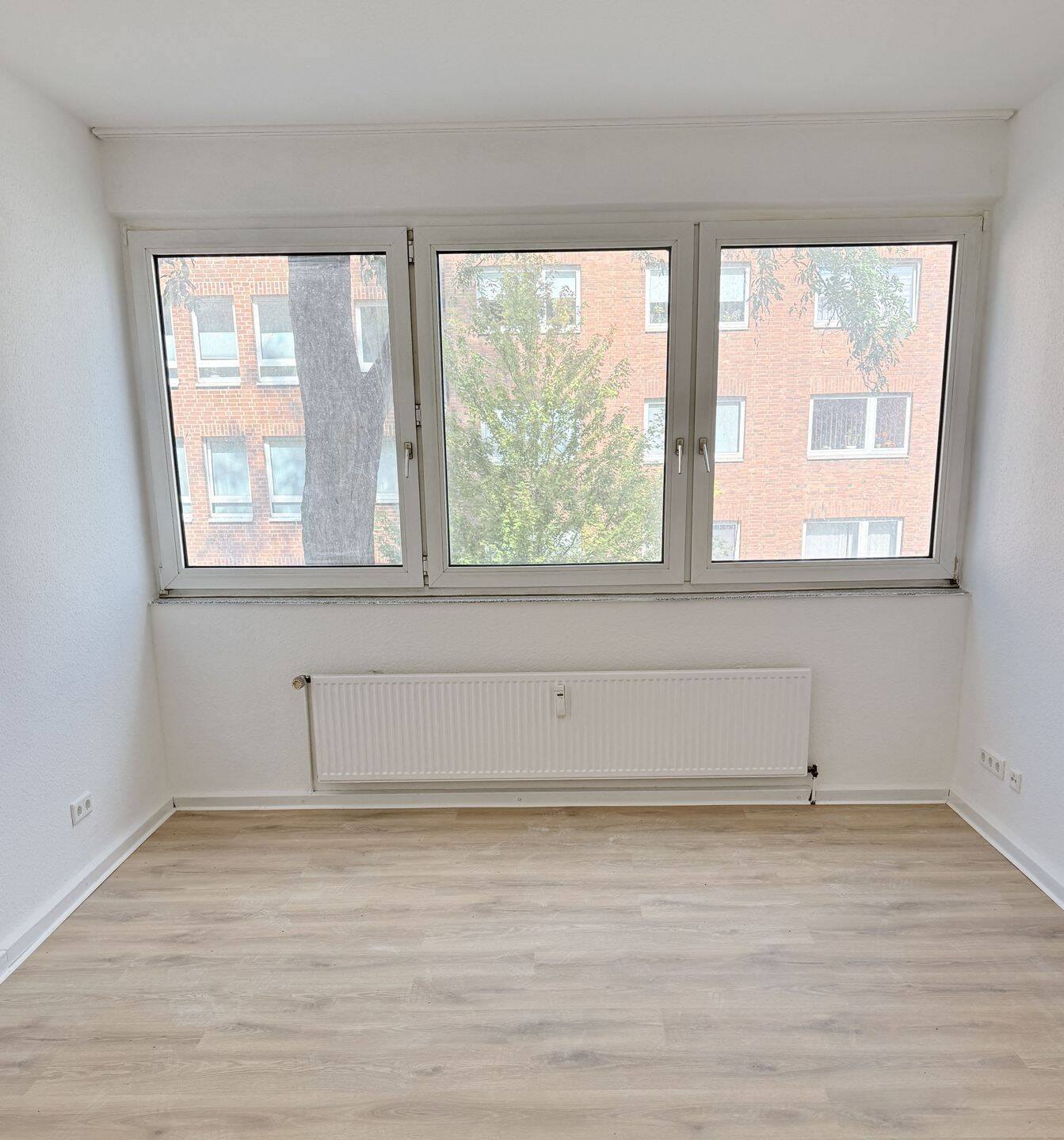 Schöne kleine 2-Zimmerwohnung mit Balkon mitten in Derendorf!, 40476 Düsseldorf (Derendorf Golzheim Pempelfort)