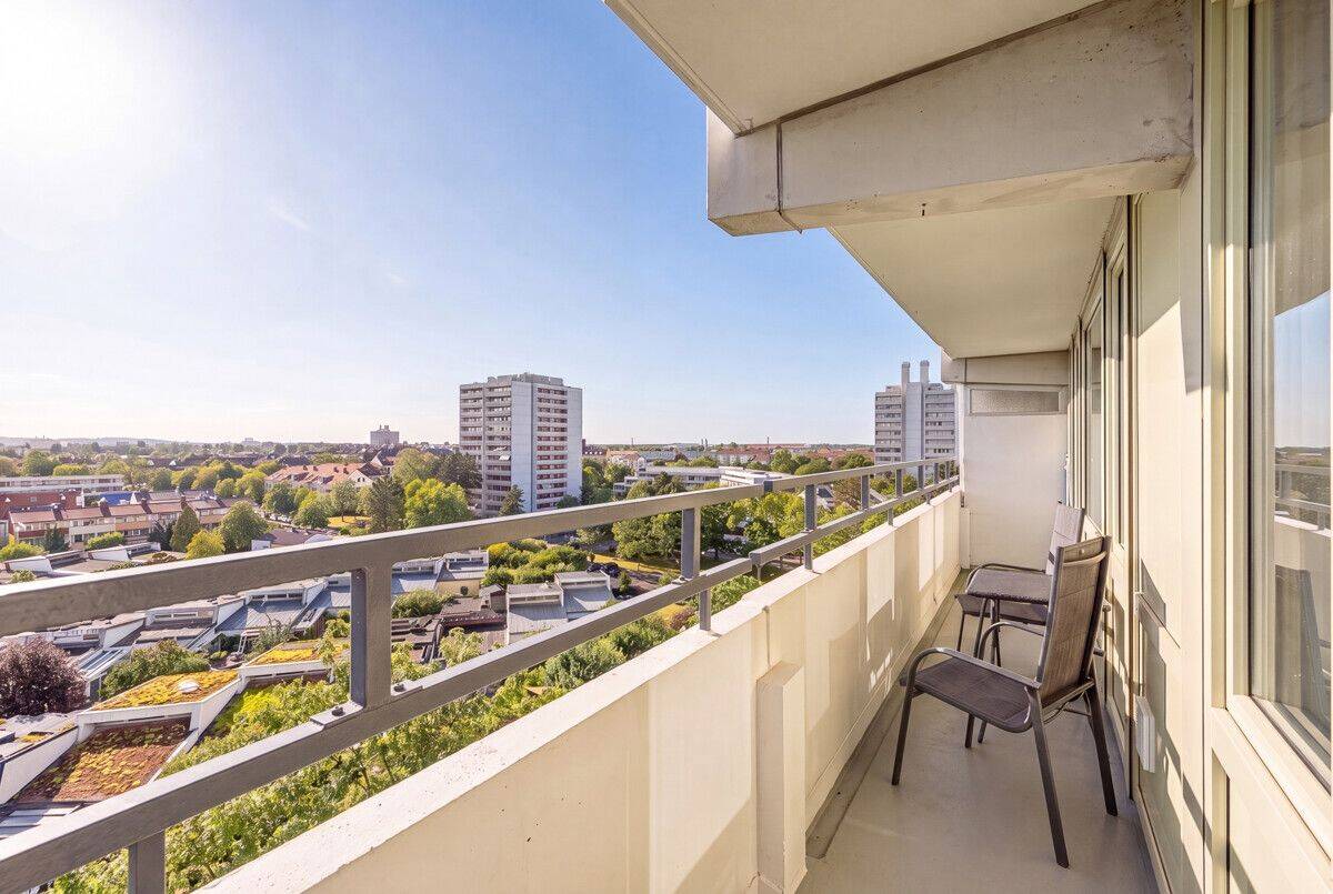 ÜBER DEN DÄCHERN! 1-ZI.-WHG. MIT LOGGIA UND TRAUMHAFTEM BLICK IN UNTERSCHLEIßHEIM, 85716 Unterschleißheim