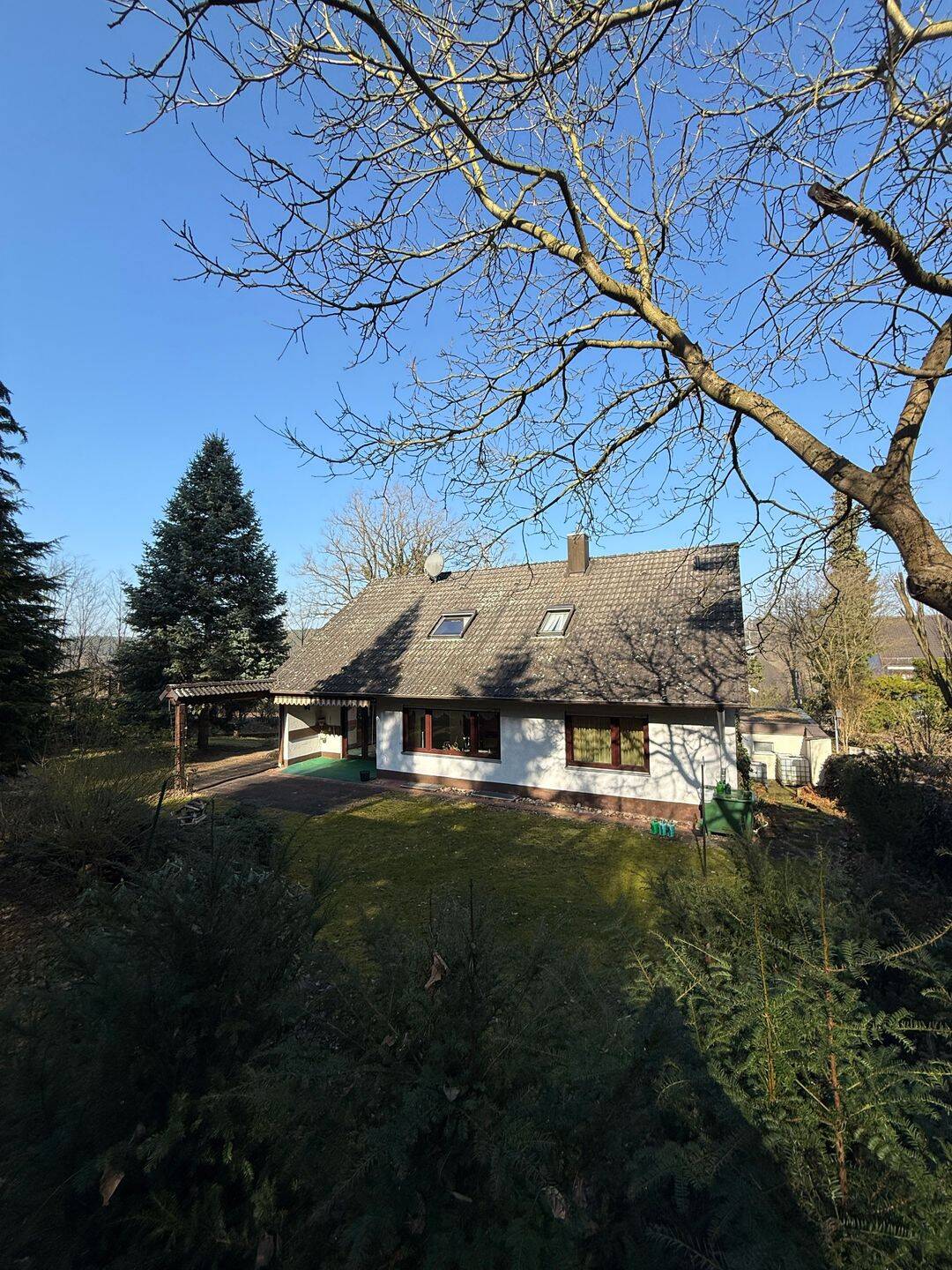 Einfamilienhaus mit großzügigem Grundstück und eigenem Waldanteil Langenzenn-Heinersdorf, 90579 Langenzenn