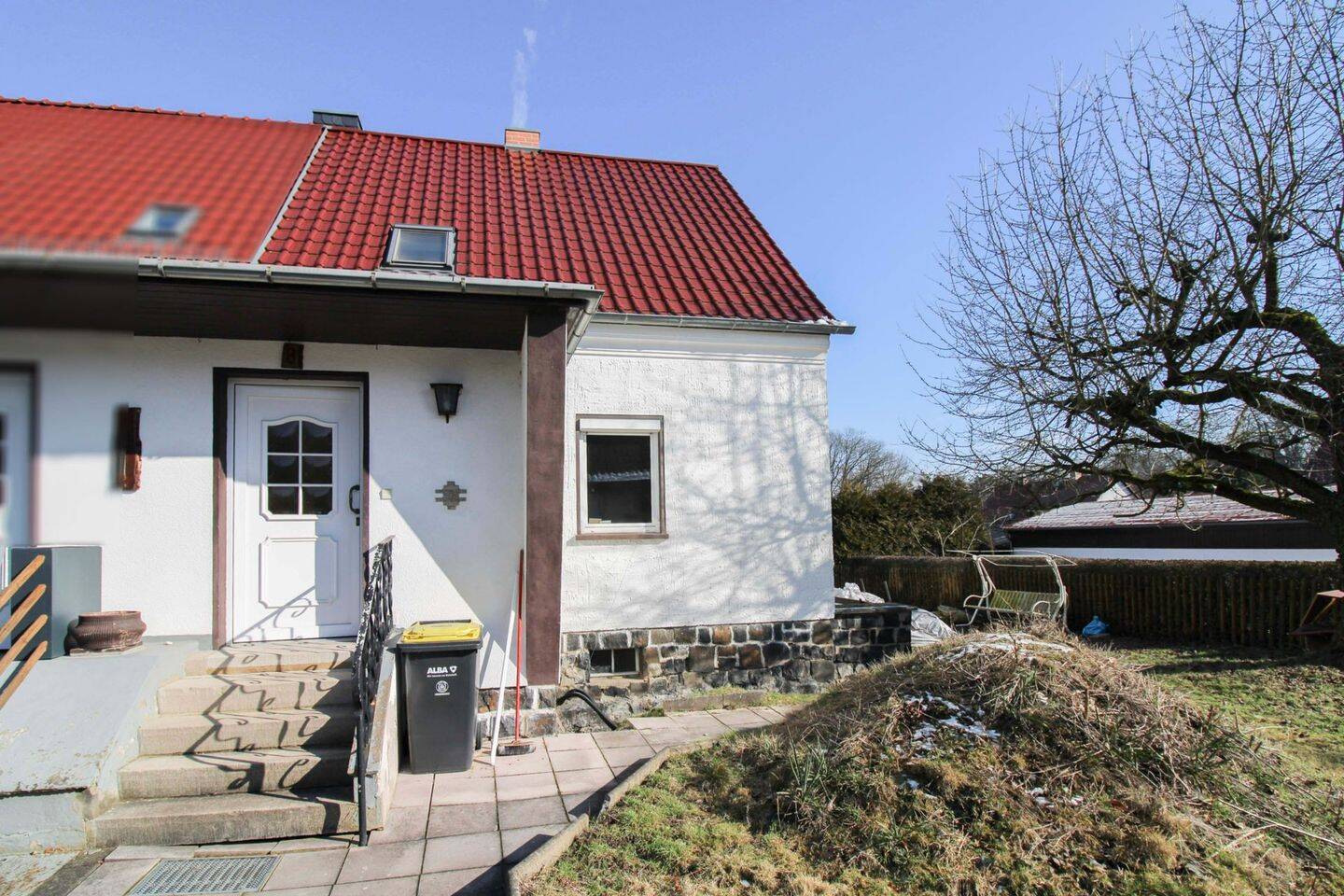 Renovierungsbedarf – 4 Zimmer in Nimbschen mit Garten – Sofort bezugsfrei, 4668 Grimma