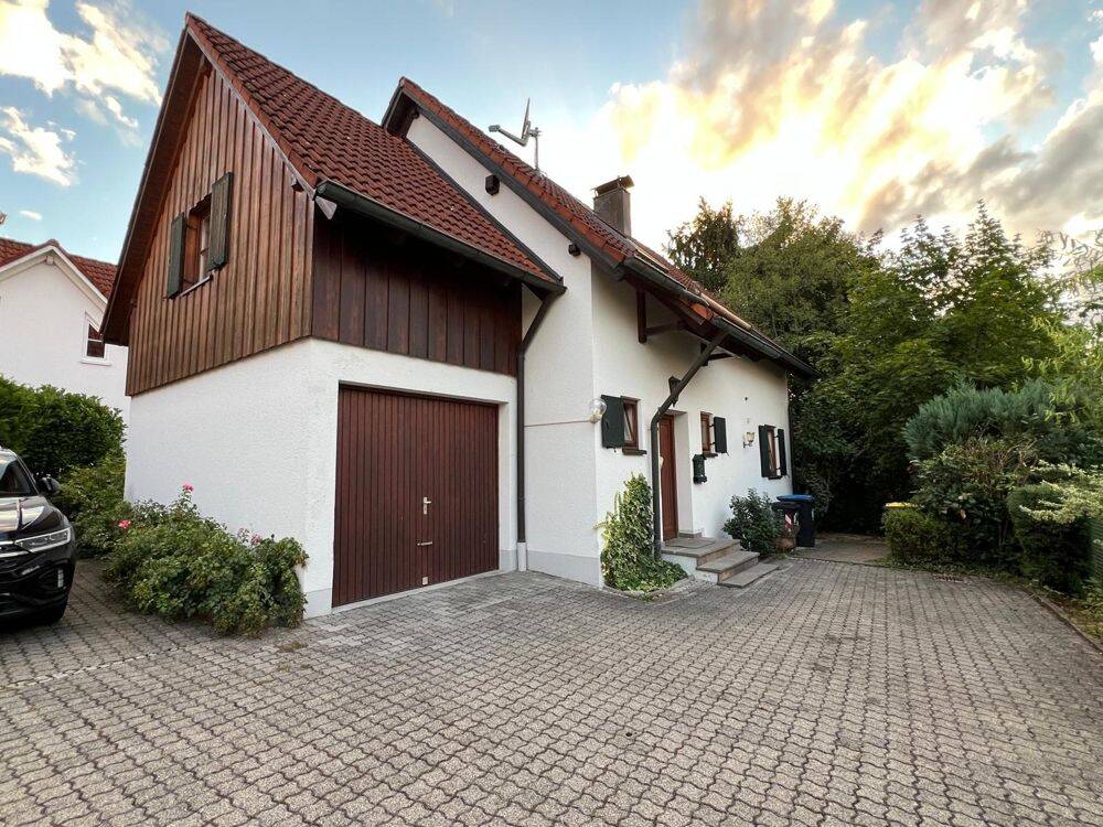 KNIPFER`S IMMOBILIENSCHÄTZE – Einfamilienhaus mit Garten und Garage in Diedorf zur Miete, 86420 Diedorf