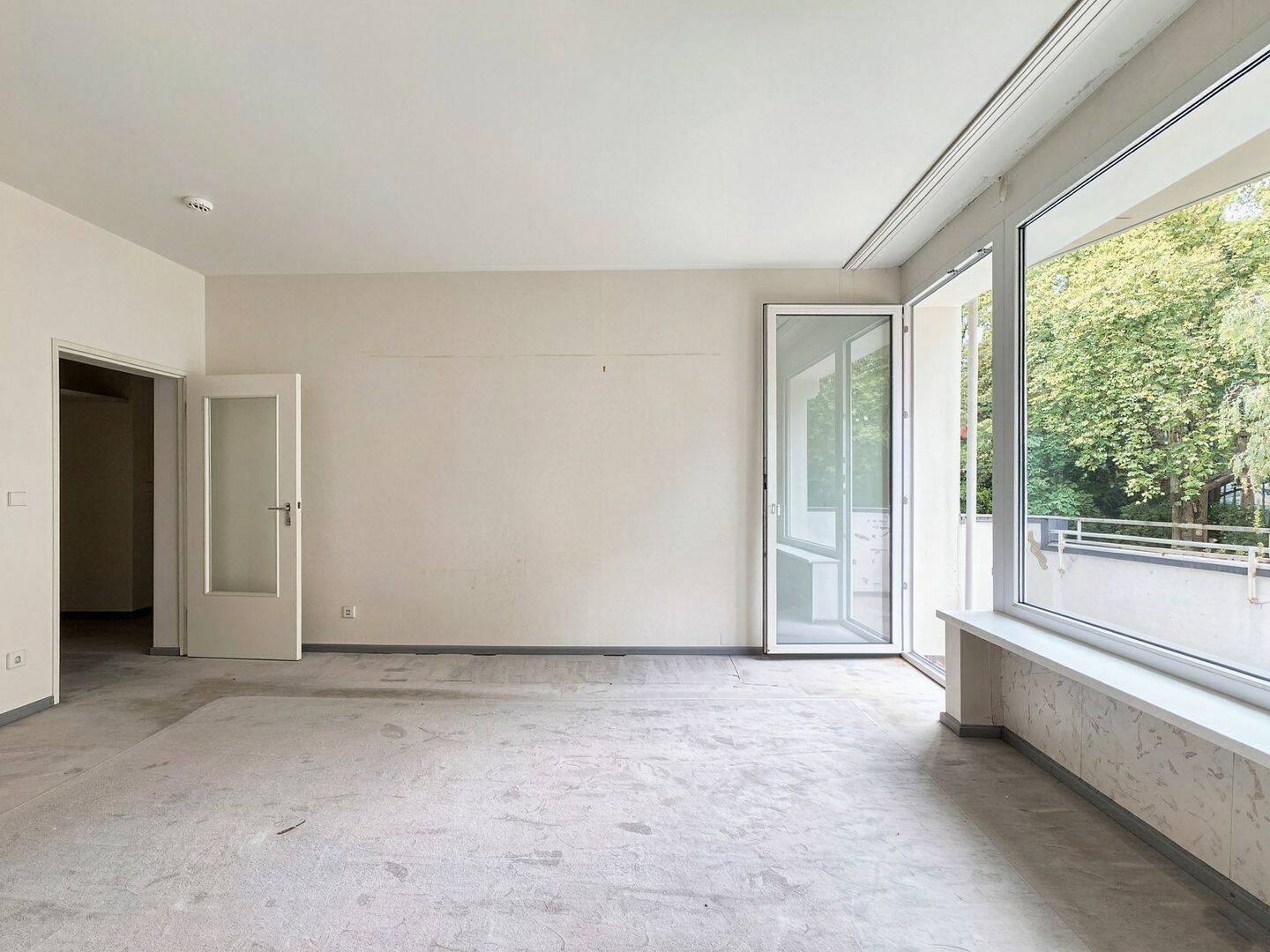 Raum für Ihre Ideen: Licht, praktischer Grundriss & Balkon mit Blick ins Grüne mitten in Kreuzberg, 10961 Berlin (Friedrichshain-Kreuzberg Kreuzberg)