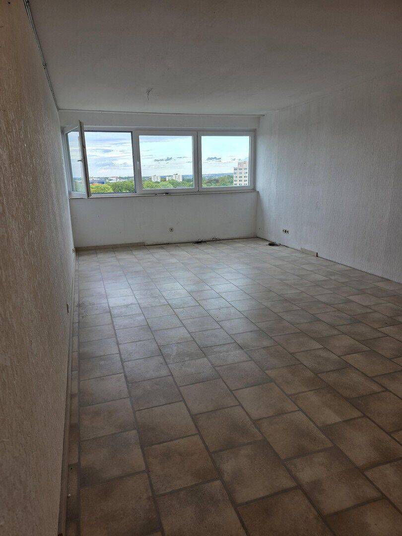 100 m² über den Dächern von Rüttenscheid – 3 Zimmer, Fußbodenheizung, Loggia & Panoramablick, 45131 Essen (Rüttenscheid)