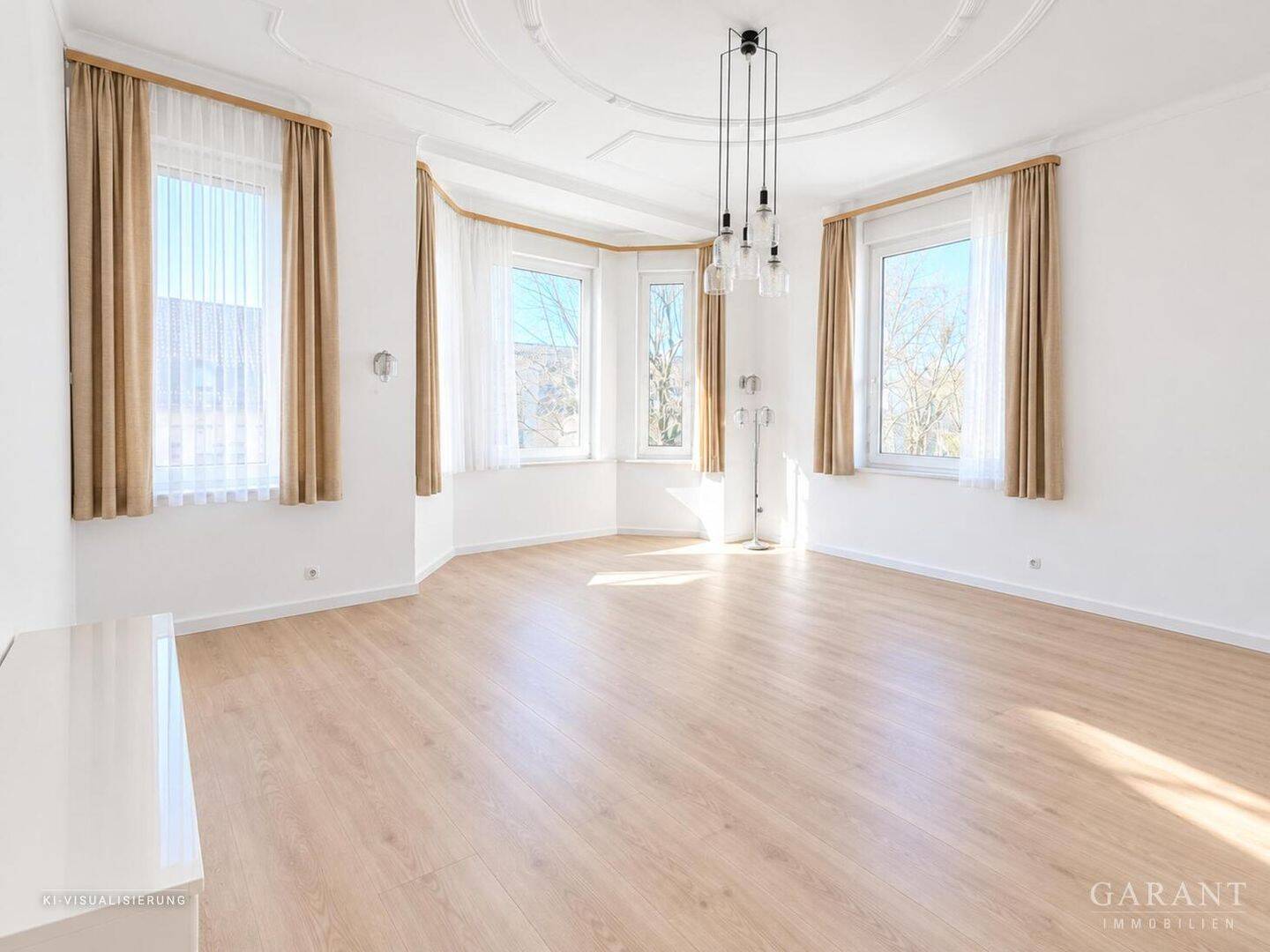 Große Altbauwohnung mitten im Zentrum von Bad Cannstatt, 70372 Stuttgart (Bad Cannstatt)