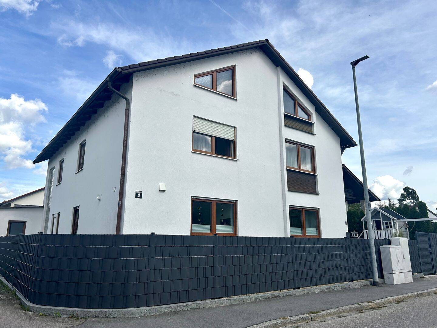 Attraktive 2-Zimmer-Wohnung in der BMW-Stadt Dingolfing, 84130 Dingolfing