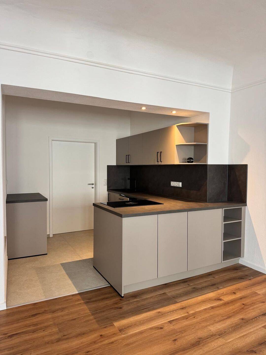 Helle 3,5 Zimmerwohnung in Zentrallage kernsaniert, 94474 Vilshofen an der Donau