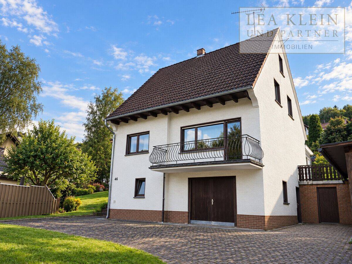Vielseitiges Einfamilienhaus mit großem Wintergarten und flexibel nutzbarem Obergeschoss, 57572 Harbach