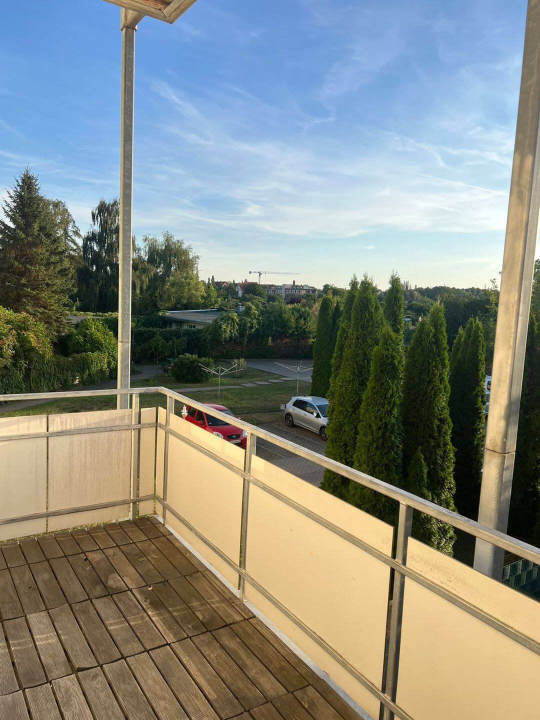 Neu renovierte Wohnung mit Balkon