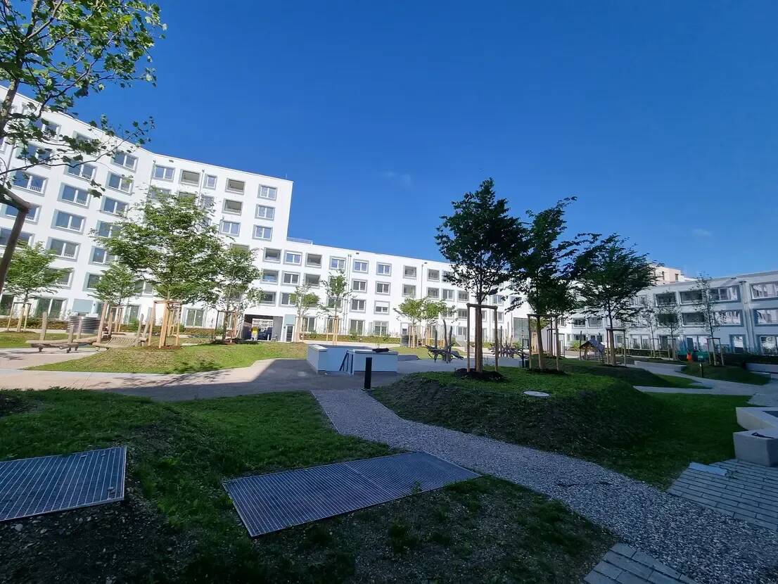 Möblierte, geräumige 1-Zimmer-Erdgeschosswohnung mit Loggia und Einbauküche in Pasing, München, 81245 München (Aubing-Lochhausen-Langwied Pasing-Obermenzing)