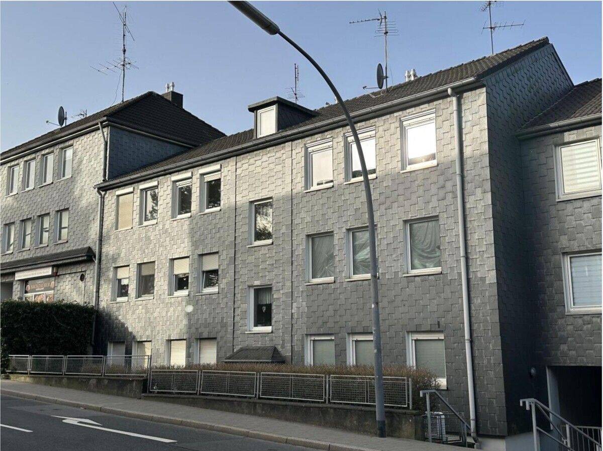 Top Moderne 3-Zimmer-Wohnung |Komplett neue Elektrik |Neue Einbauküche Glasfaser |Idyllischer Park, 42549 Velbert