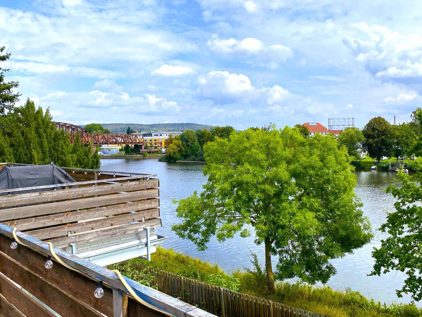METEOR IMMOBILIEN : Herrliche Dachterrasse mit Weserblick, 31789 Hameln