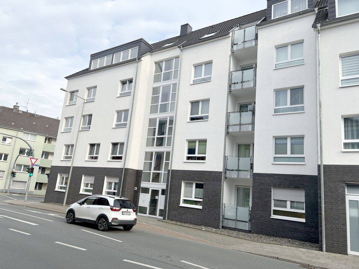 Modernes Zuhause mit Balkon – Einrichtung auf Wunsch komplett übernehmbar, 46145 Oberhausen