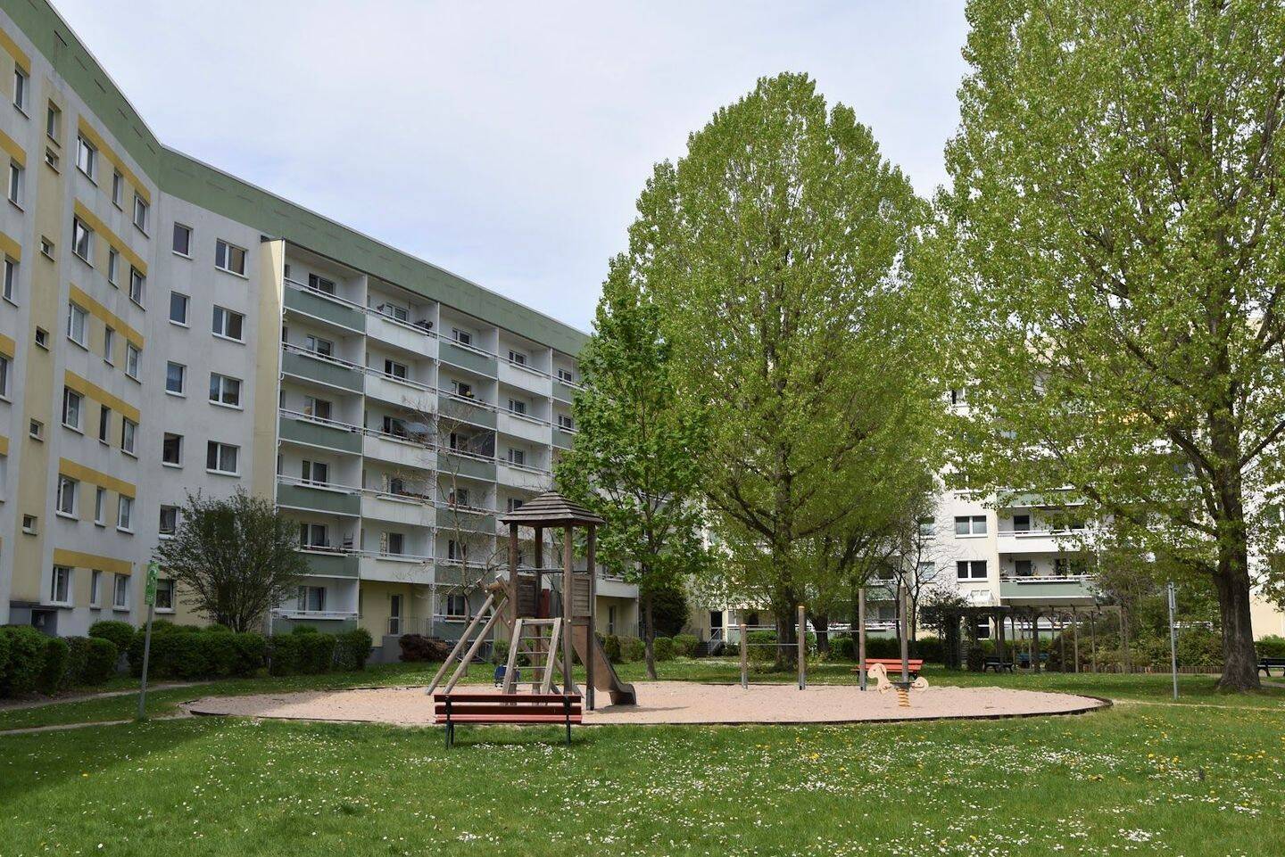 Schöne 3 Raumwohnung mit Balkon!, 4205 Leipzig (Grünau-Mitte Grünau-Nord Grünau-Siedlung Miltitz Schönau)