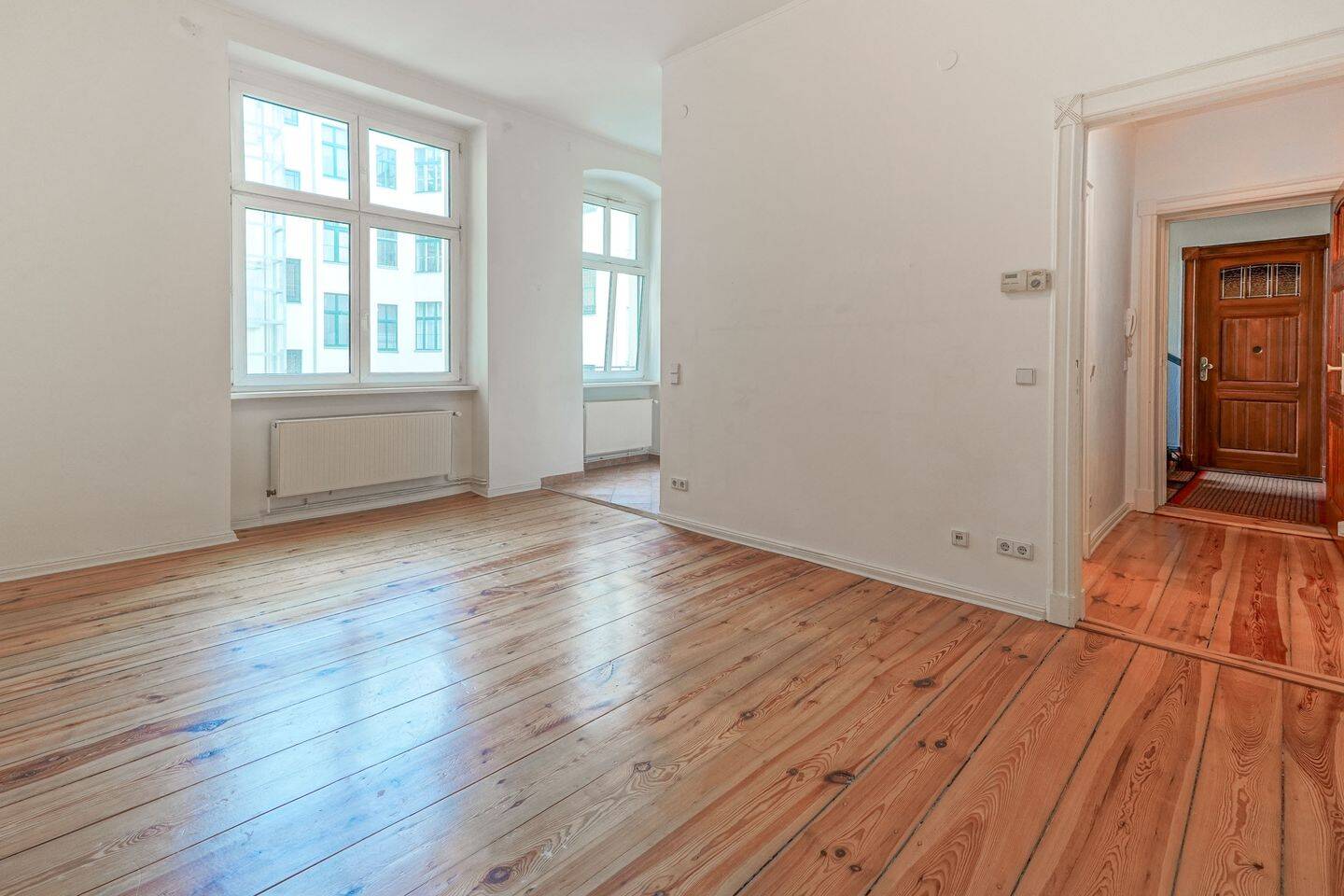 Wohnen im Boxhagener Kiez – charmantes Altbau-Apartment mit großzügigem Schnitt, 10245 Berlin (Friedrichshain-Kreuzberg Friedrichshain)