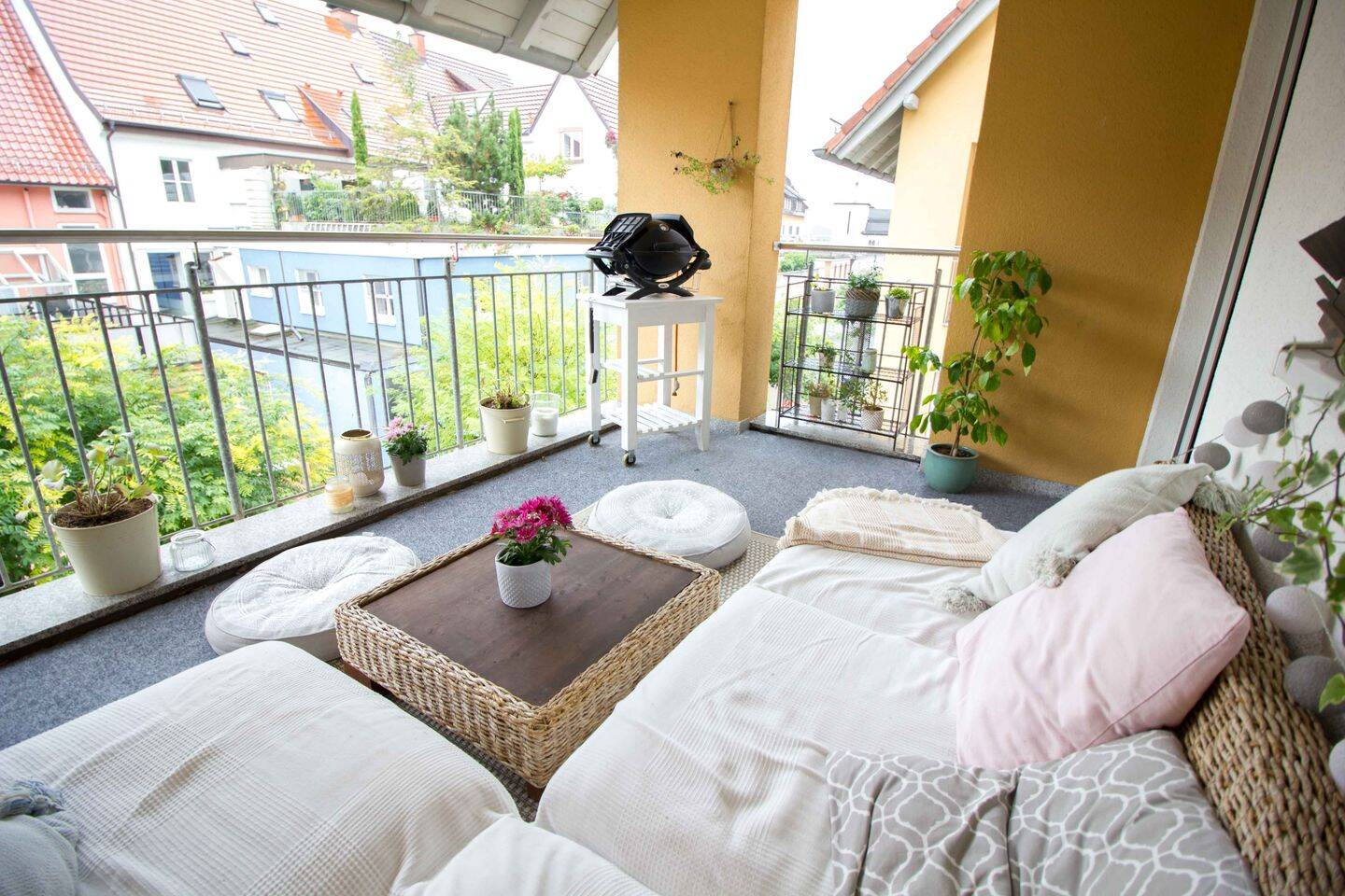 Voll ausgestattete, möblierte 2-Zimmer-Wohnung zur Kurzzeitmiete, 78333 Stockach