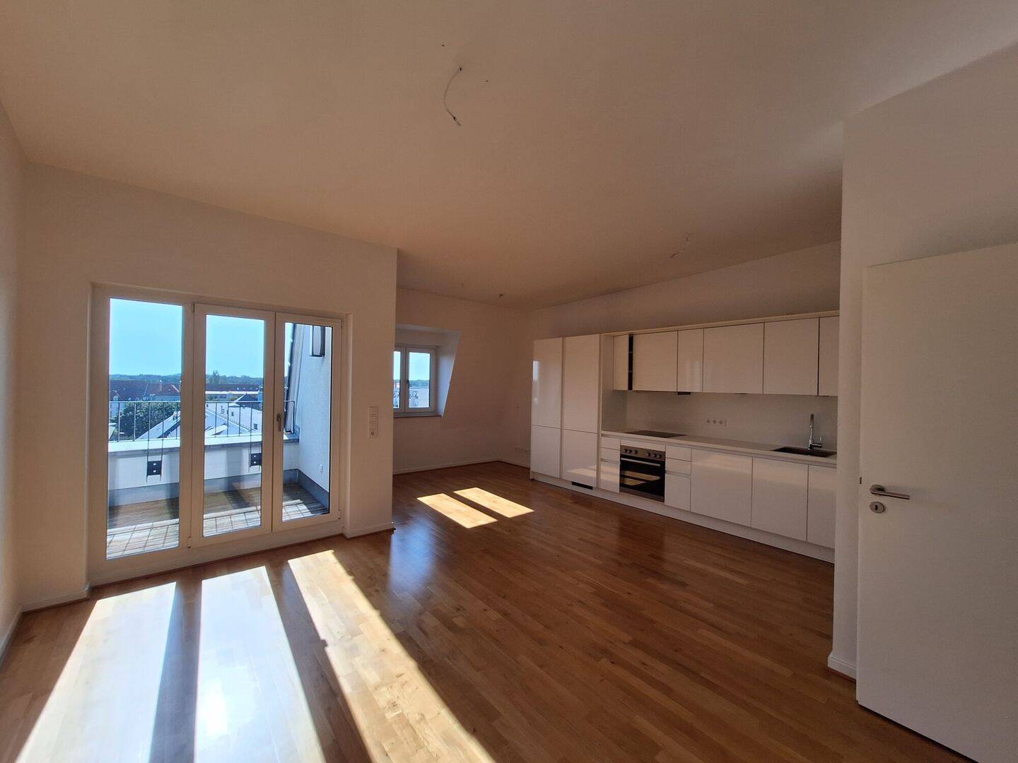 Moderne Etagenwohnung zur Miete mit Balkon in Leipzig Südvorstadt – Wentzel Dr., 4277 Leipzig (Connewitz Marienbrunn)