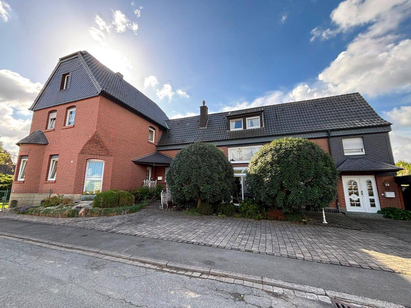 Mehrgenerationenhaus mit großem Grundstück in Soest Hattropholsen zu verkaufen!, 59494 Soest