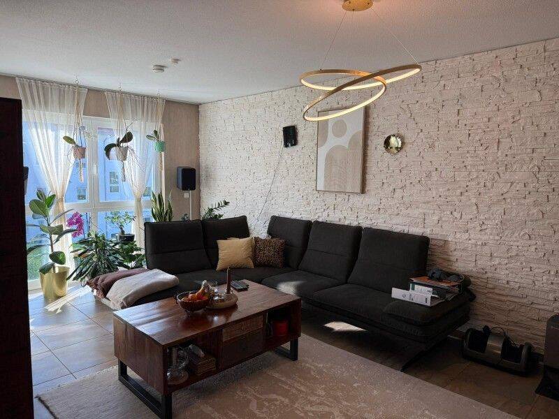 Exklusive Zwei-Zimmer-Wohnung mit viel Platz, 61184 Karben
