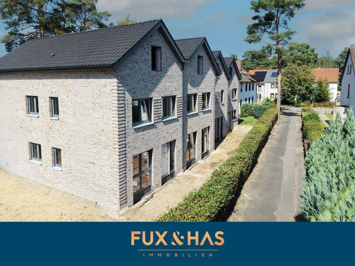 Ihr neues Zuhause: 7 Zimmer voller Möglichkeiten! Modernes Neubau-Reihenhaus in Heukamps Tannen, 49808 Lingen (Ems)
