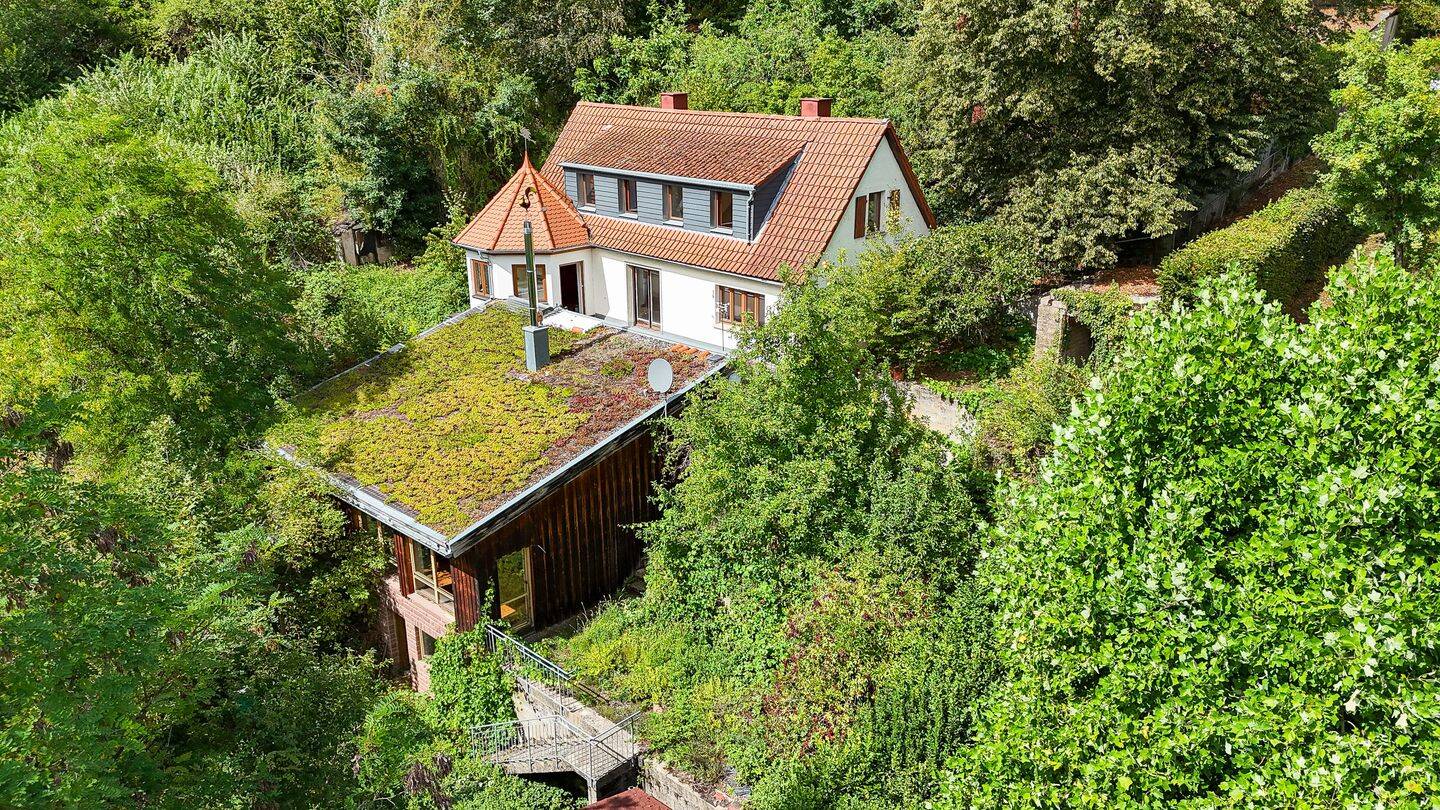 EINMALIGE LAGE. VIEL POTENZIAL. EIN ANWESEN MIT PERSPEKTIVE., 97816 Lohr a. Main (Lohr)