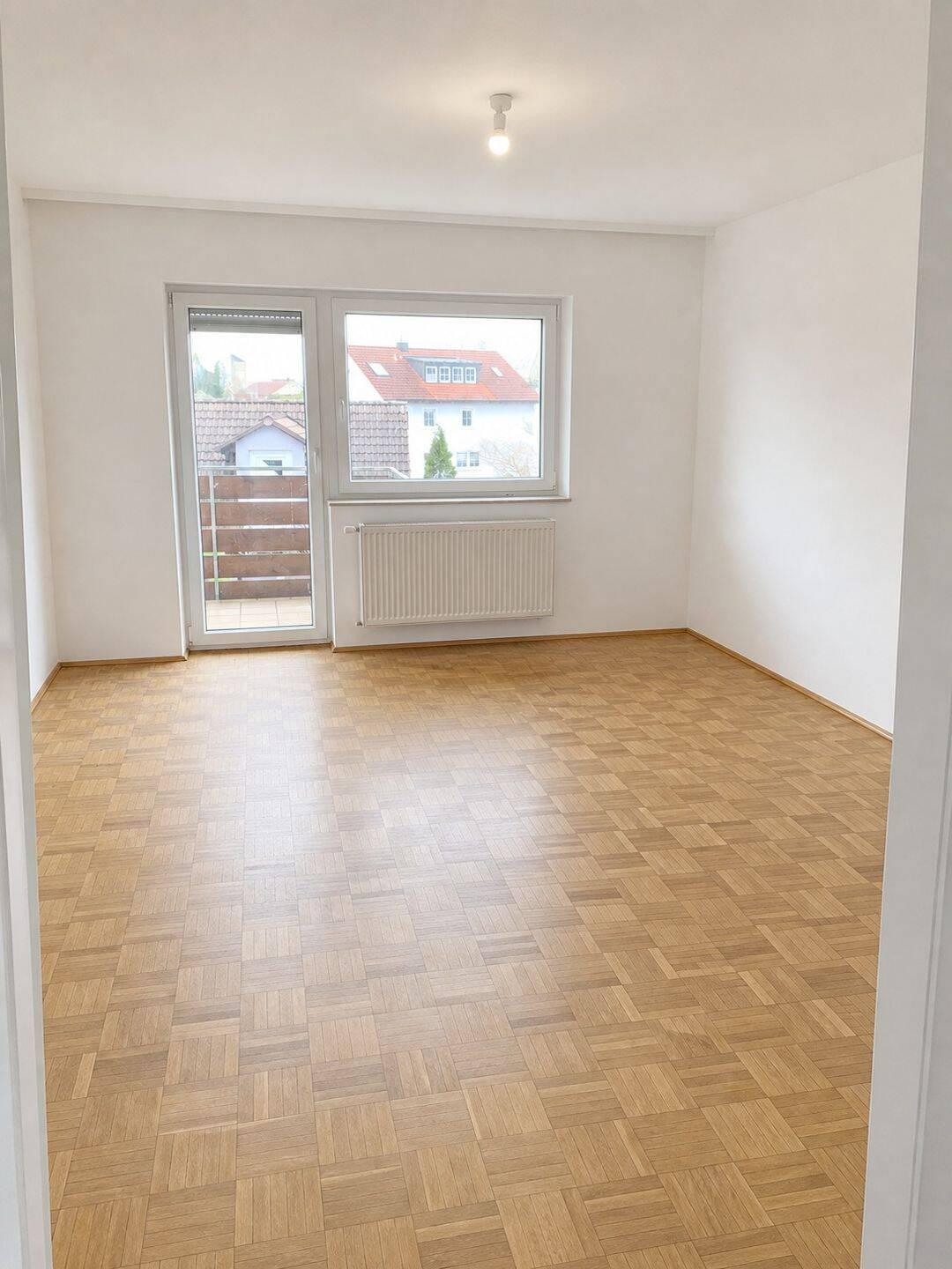 Helle 3-Zimmer-Wohnung | neue Einbauküche | Balkon | Parkett | 1. OG, 91541 Rothenburg ob der Tauber