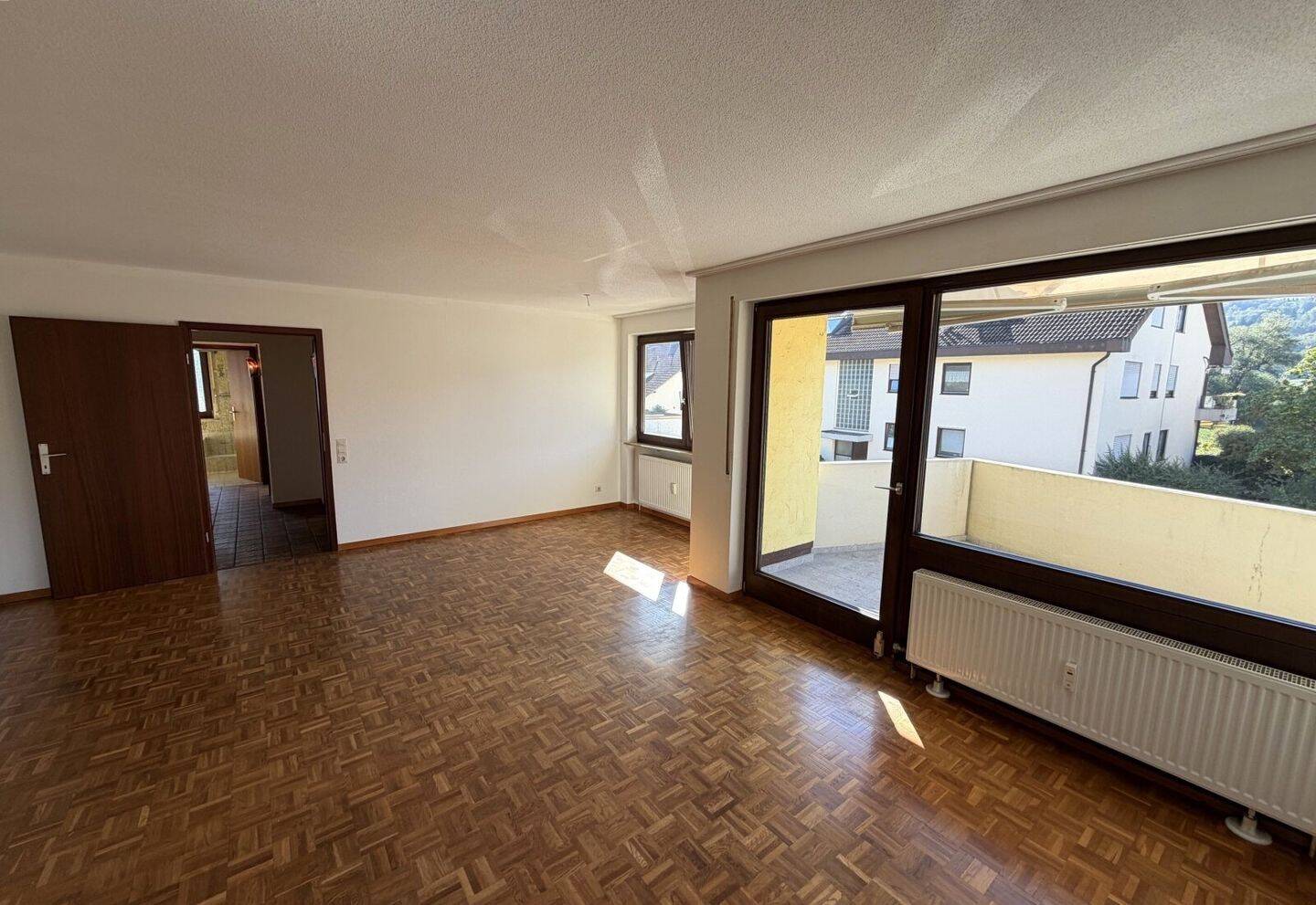 **Sonnige 3,5 Zimmer BALKONWOHNUNG im 1.OG**, 78266 Büsingen am Hochrhein