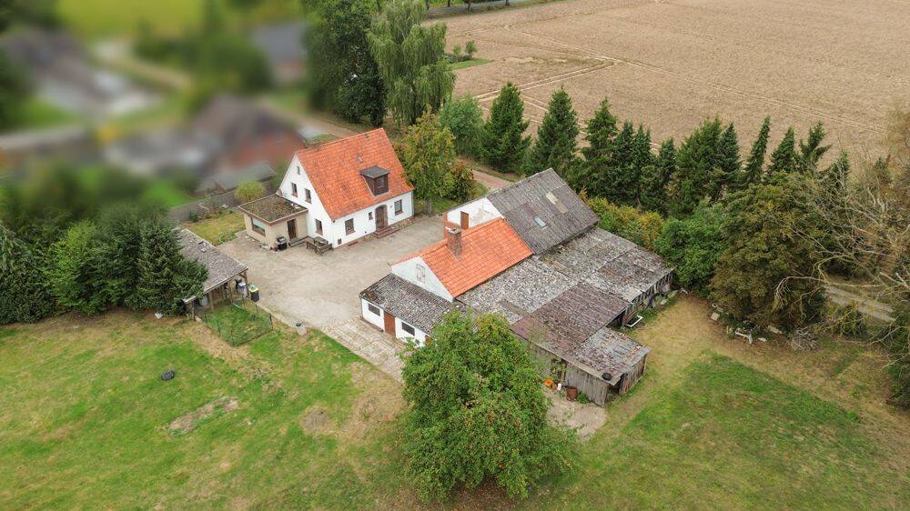 Freistehendes Einfamilienhaus in ländlicher Lage- großzügiges Grundstück mit Bebauungsfläche!, 27248 Ehrenburg