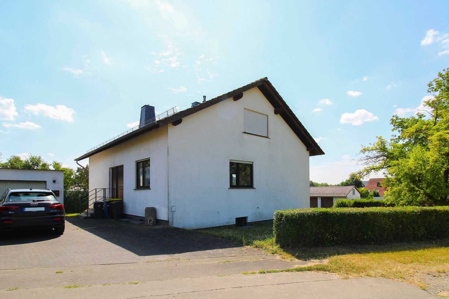 Ruhe, Natur und viele Möglichkeiten – Großzügiges Familienhaus mit sonnigem Eckgrundstück, 35288 Wohratal